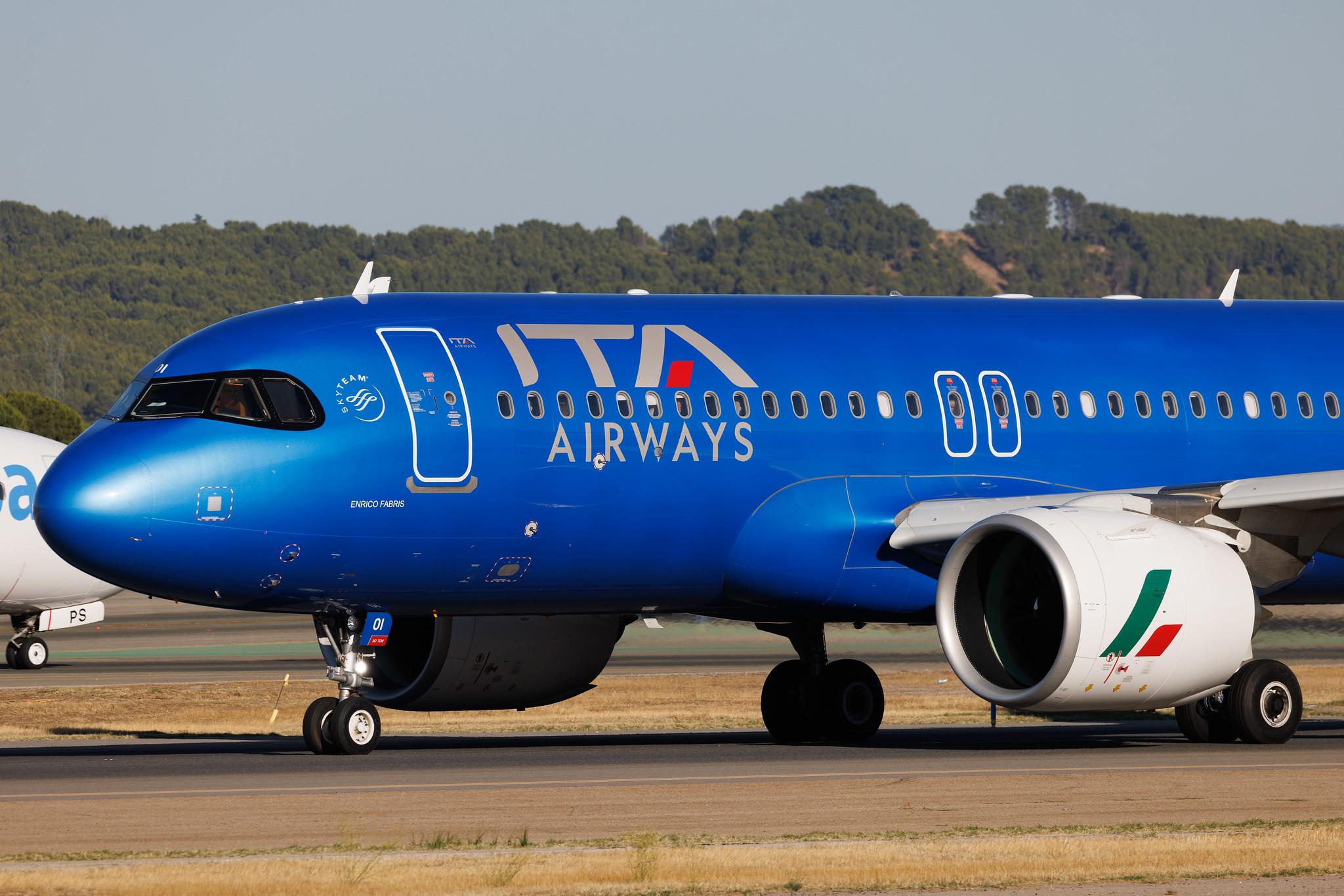 Madrid Barajas Airport: ITA Airways (AZ / ITY) | Airbus A320-272N A20N | EI-HOI | MSN 11945