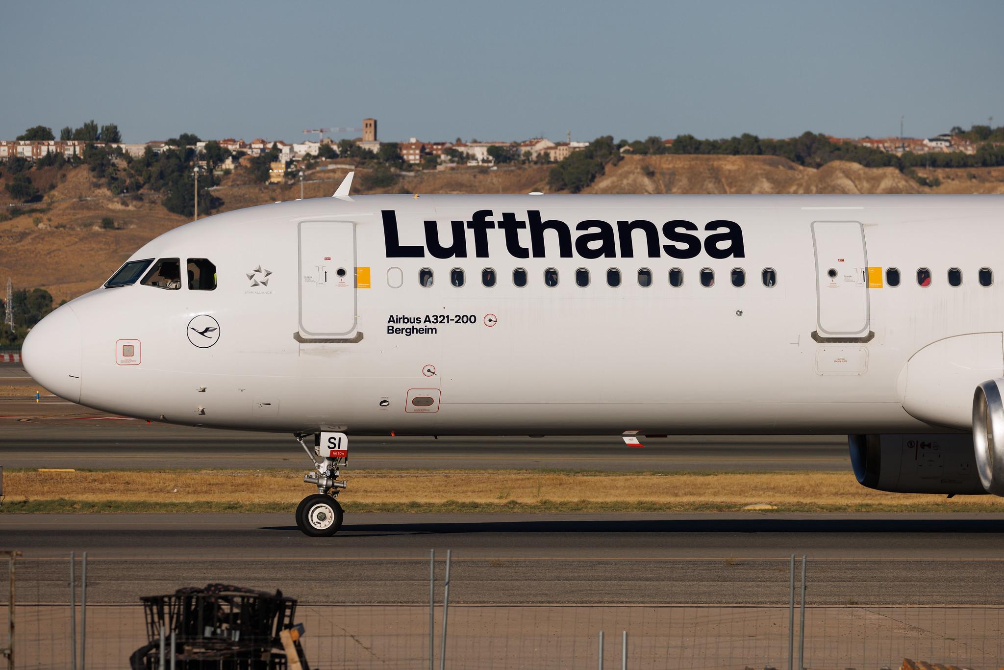 Madrid Barajas Airport: Lufthansa (LH / DLH) | Airbus A321-231 A321 | D-AISI | MSN 3339