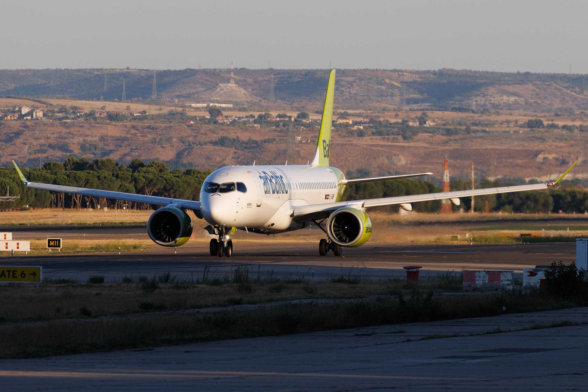 Madrid Barajas Airport: Air Baltic (BT / BTI) | Airbus A220-300 BCS3 | YL-ABP | MSN 55224