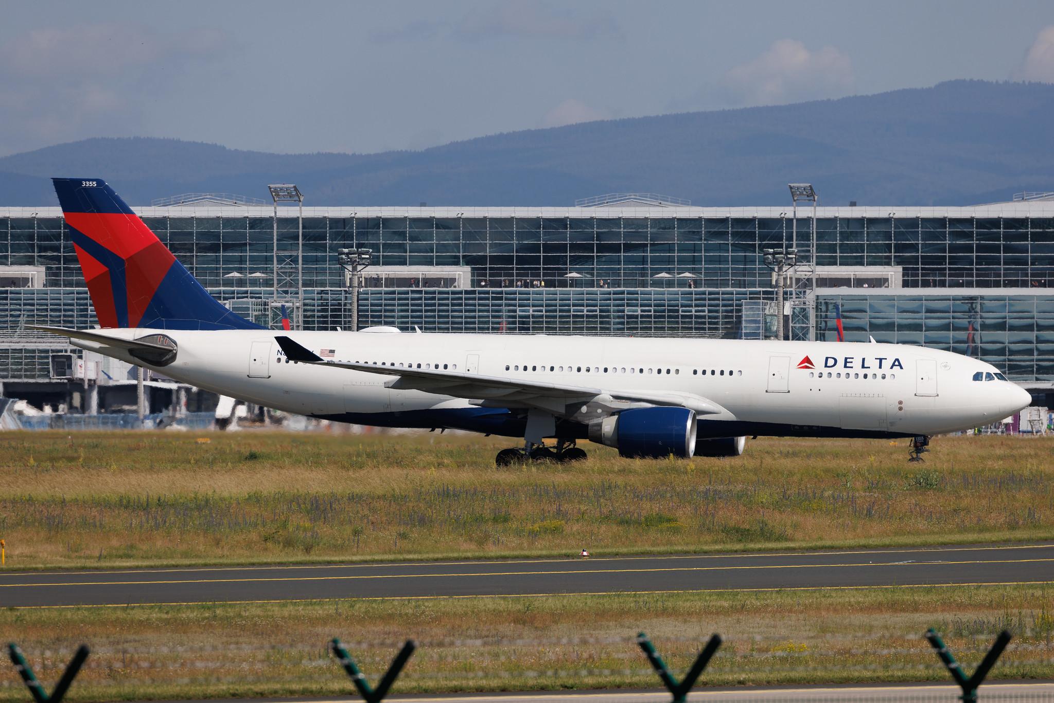 Frankfurt Airport: Delta Air Lines (DL / DAL) | Airbus A330-223 A332 | N855NW | MSN 0621