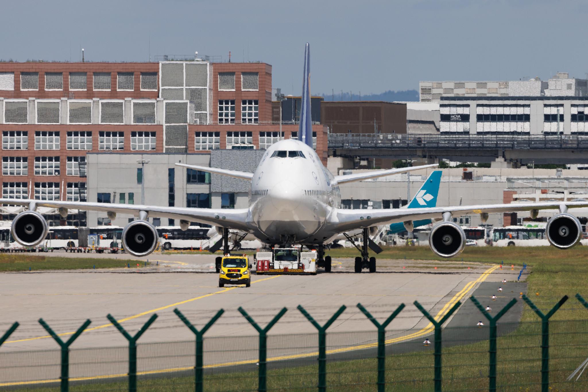 Frankfurt Airport: Lufthansa (LH / DLH) | Boeing 747-430 B744 | D-ABTL | MSN 29872