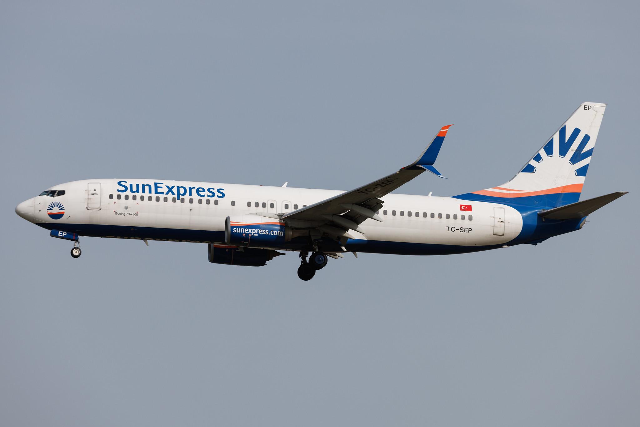 Frankfurt Airport: SunExpress (XQ / SXS) | Boeing 737-8HC B738 | TC-SEP | MSN 61180