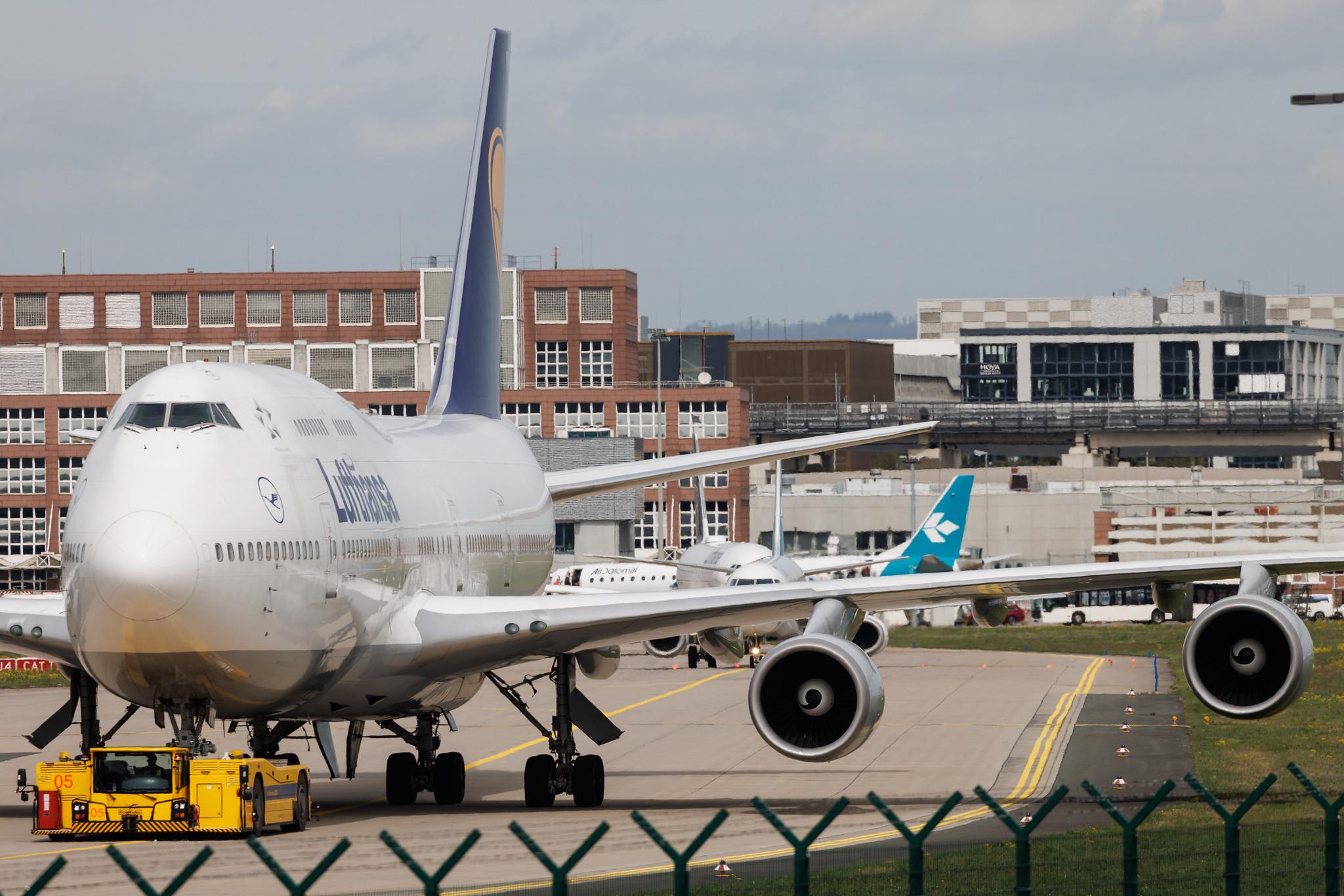 Frankfurt Airport: Lufthansa (LH / DLH) | Boeing 747-430 B744 | D-ABVX | MSN 29868