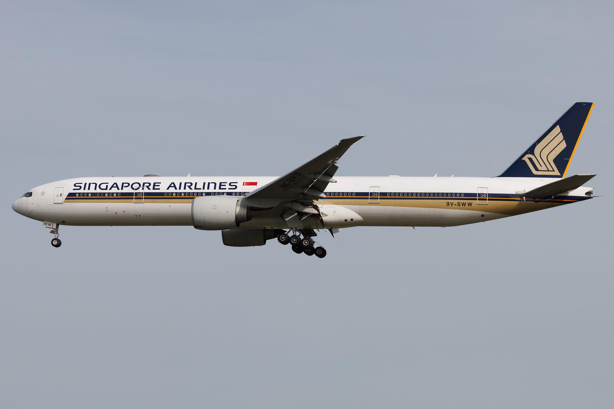 Frankfurt Airport: Singapore Airlines (SQ / SIA) | Boeing 777-312(ER) B77W | 9V-SWW | MSN 42237