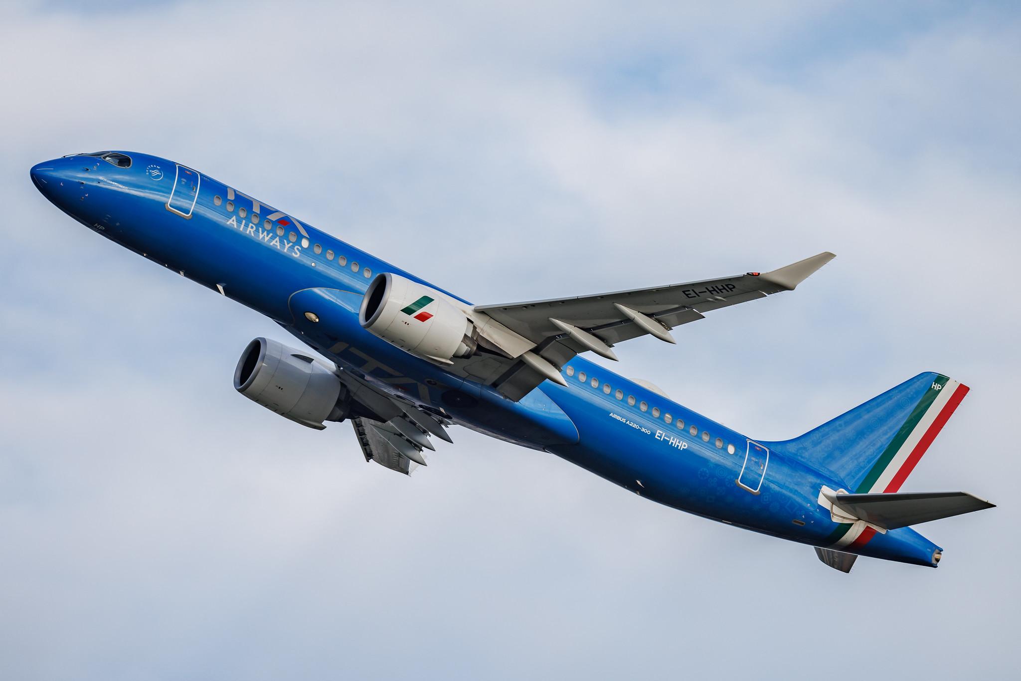 Paris Orly Airport: ITA Airways (AZ / ITY) | Airbus A220-300 BCS3 | EI-HHP | MSN 55248