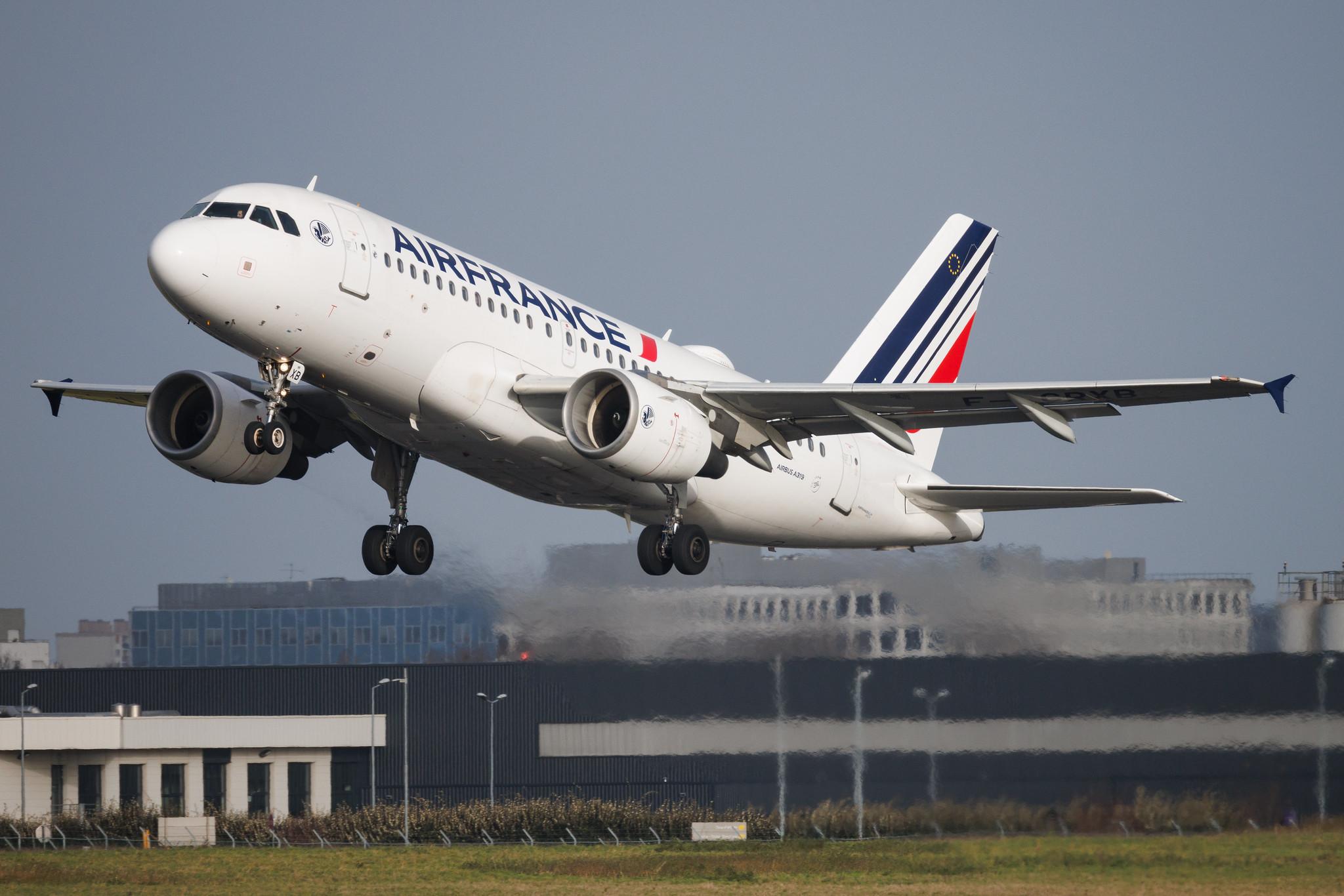 Paris Orly Airport: Air France (AF / AFR) | Airbus A319-111 A319 | F-GRXB | MSN 1645