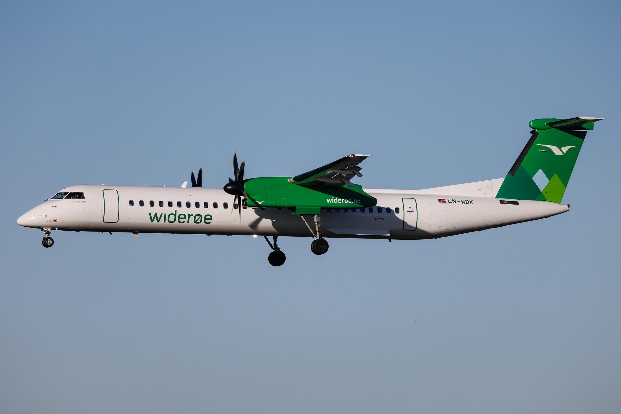 Hamburg Airport: Wideroe (WF / WIF) | De Havilland Canada Dash 8-400 DH8D | LN-WDK | MSN 4337