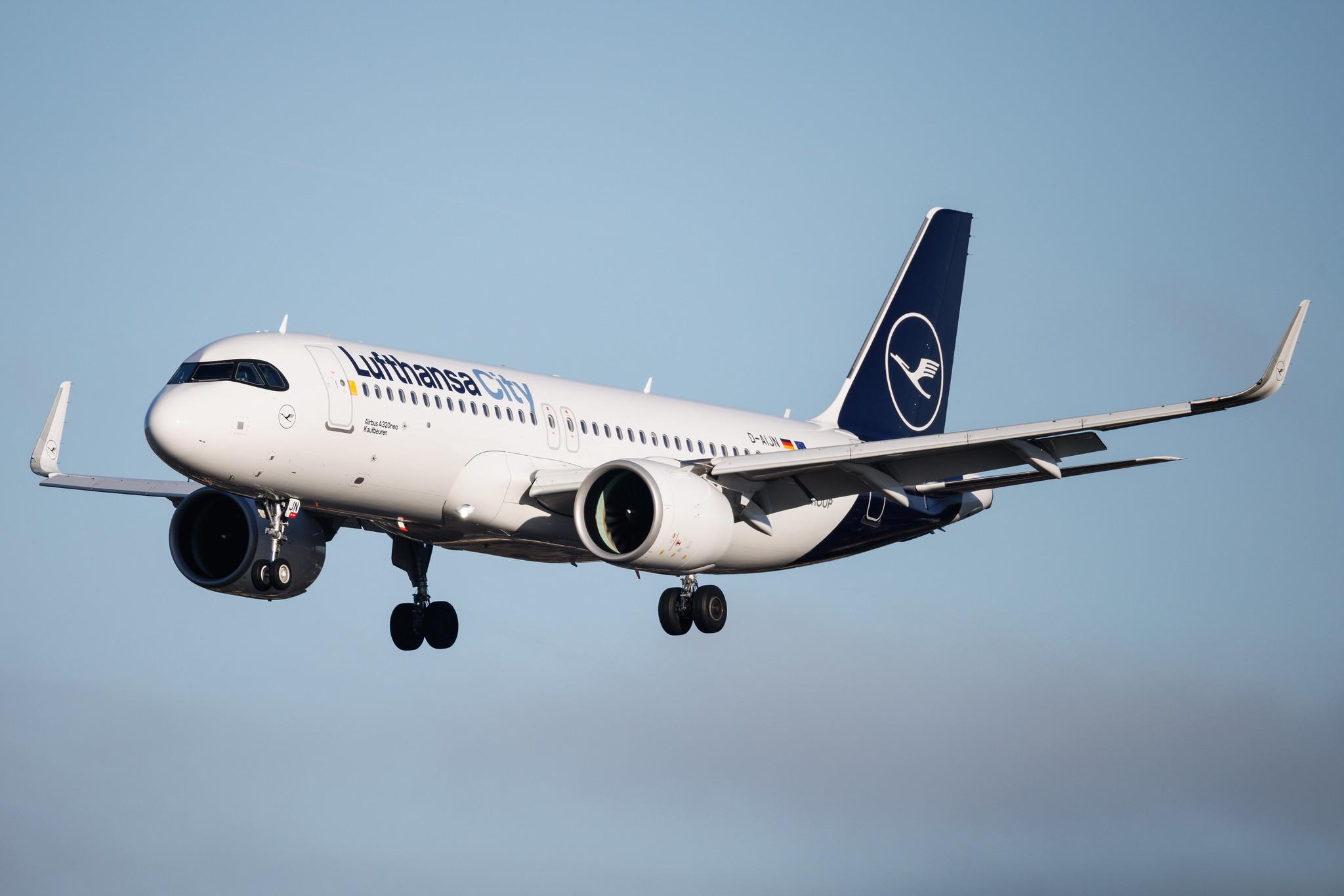 Hamburg Airport: Lufthansa City (VL / LHX) | Airbus A320-271N A20N | D-AIJN | MSN 11672