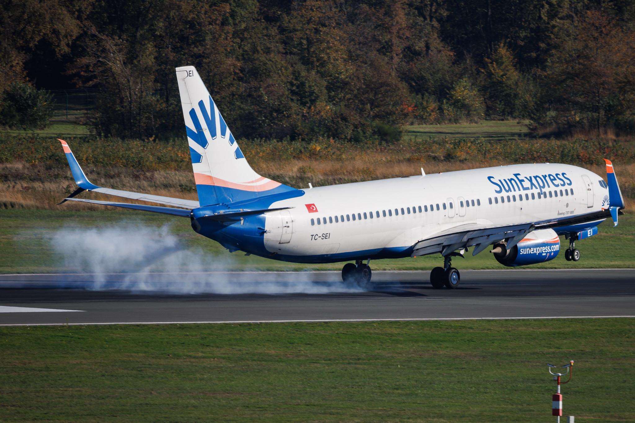 Köln Bonn Airport: SunExpress (XQ / SXS) | Boeing 737-8HC B738 | TC-SEI | MSN 61170