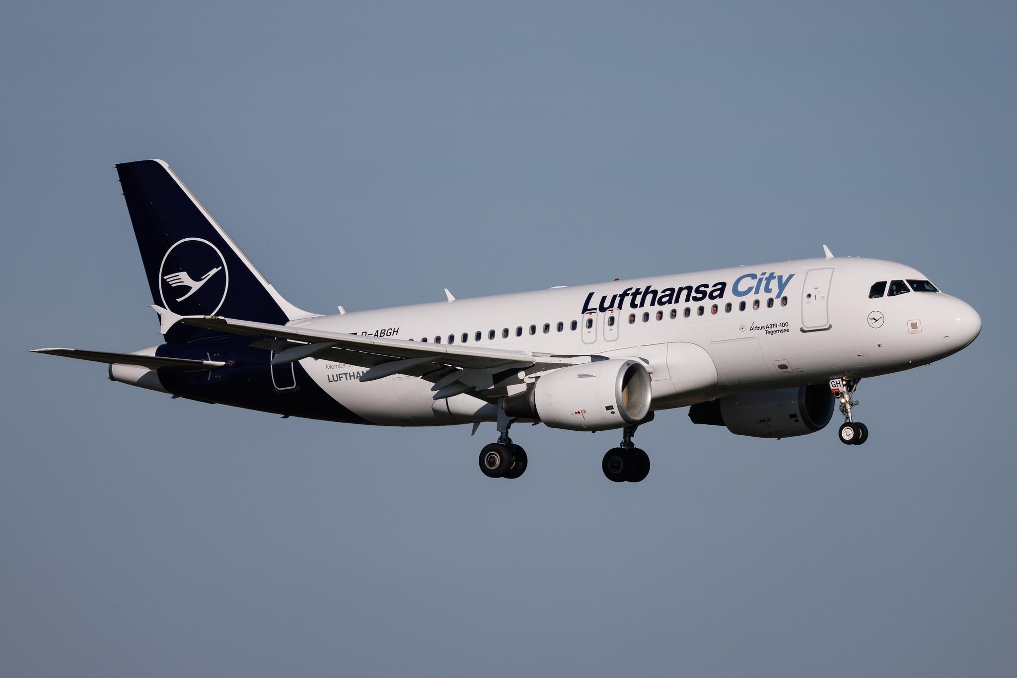 Köln Bonn Airport: Lufthansa City (VL / LHX) | Airbus A319-112 A319 | D-ABGH | MSN 3245