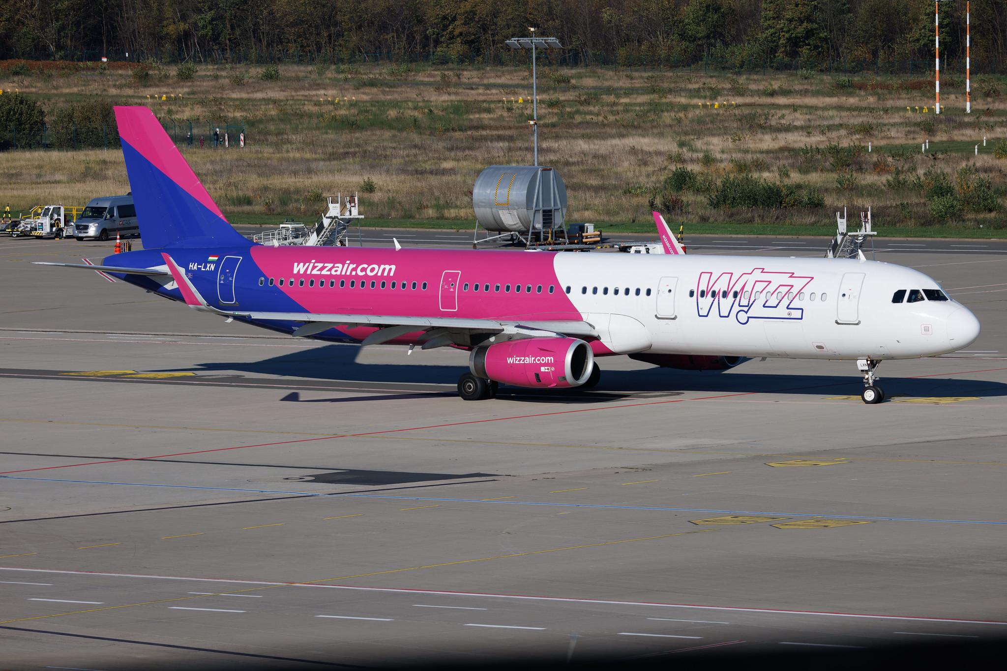 Köln Bonn Airport: Wizz Air (W6 / WZZ) | Airbus A321-231 A321 | HA-LXN | MSN 07532