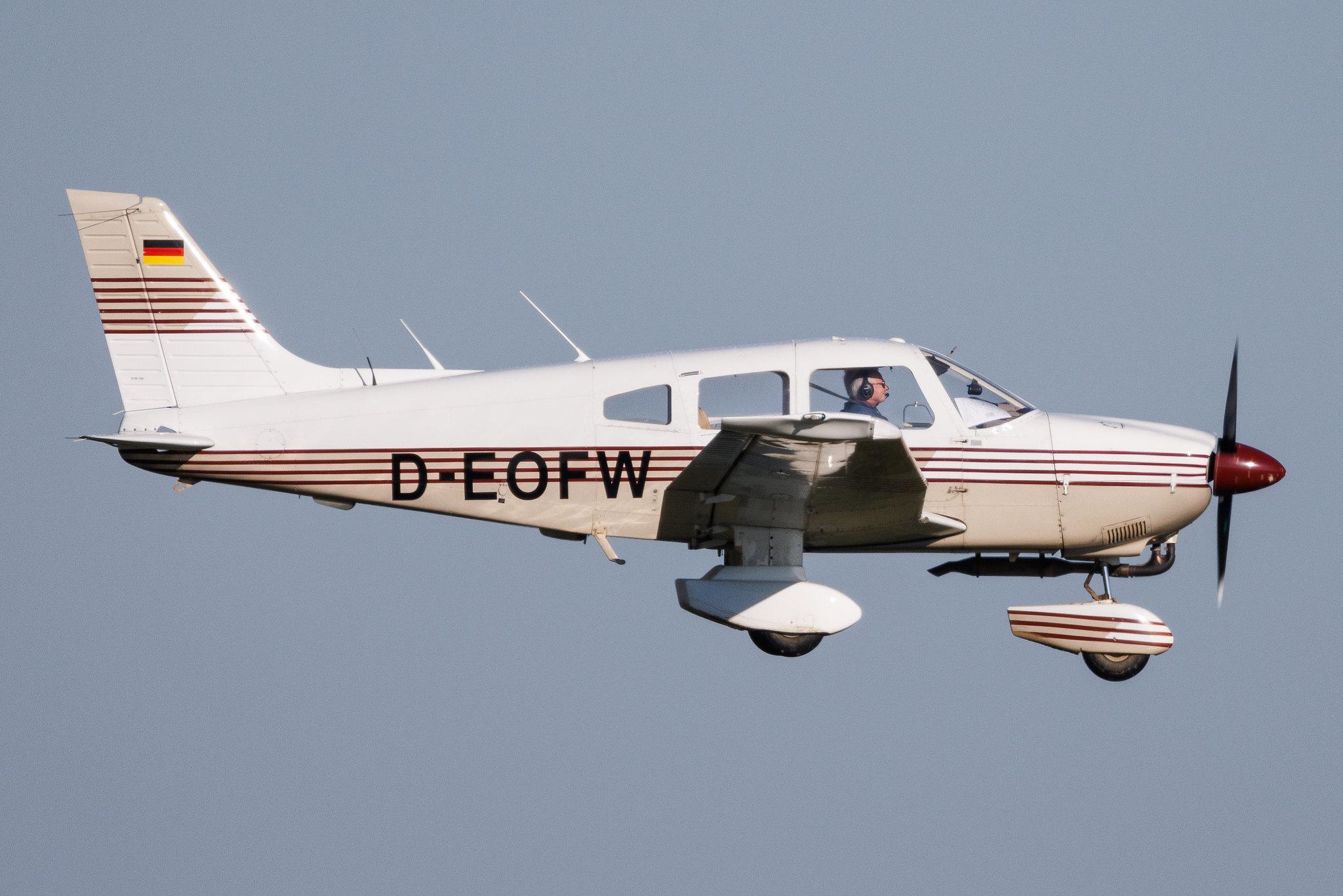 Köln Bonn Airport: Private owner | Piper PA-28-181 Archer II P28A | D-EOFW | MSN 2890096