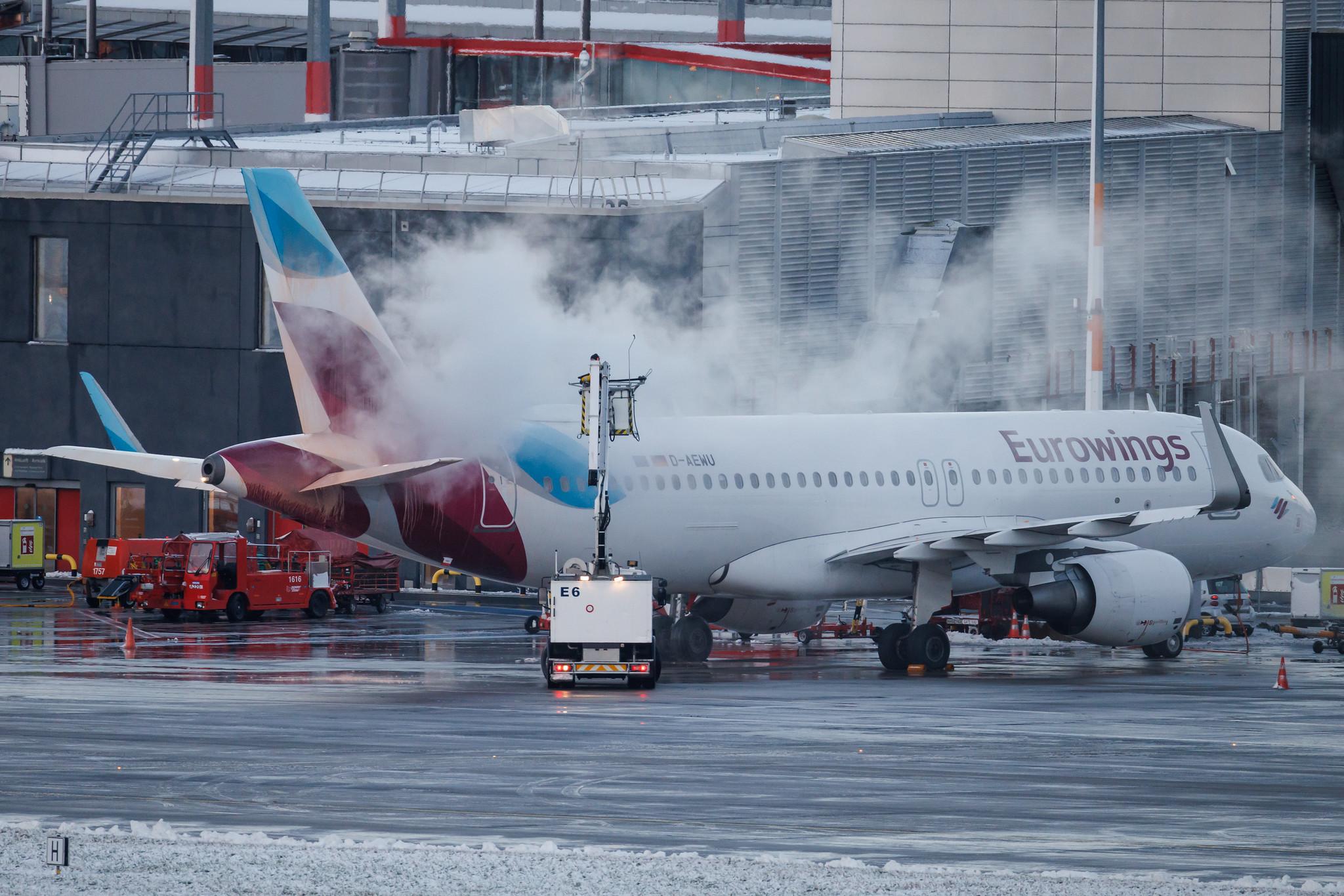 Hamburg Airport: Eurowings (EW / EWG) | Airbus A320-214 A320 | D-AEWU | MSN 7513