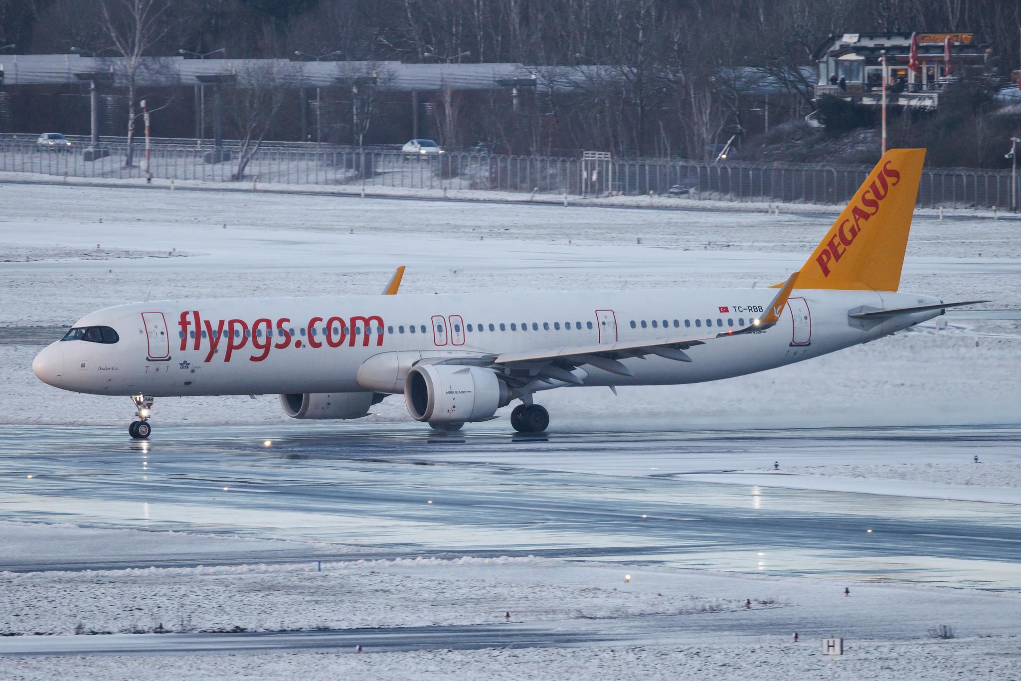 Hamburg Airport: Pegasus (PC / PGT) | Operator: Pegasus Airlines | Airbus A321-251NX A21N | TC-RBB | MSN 08979