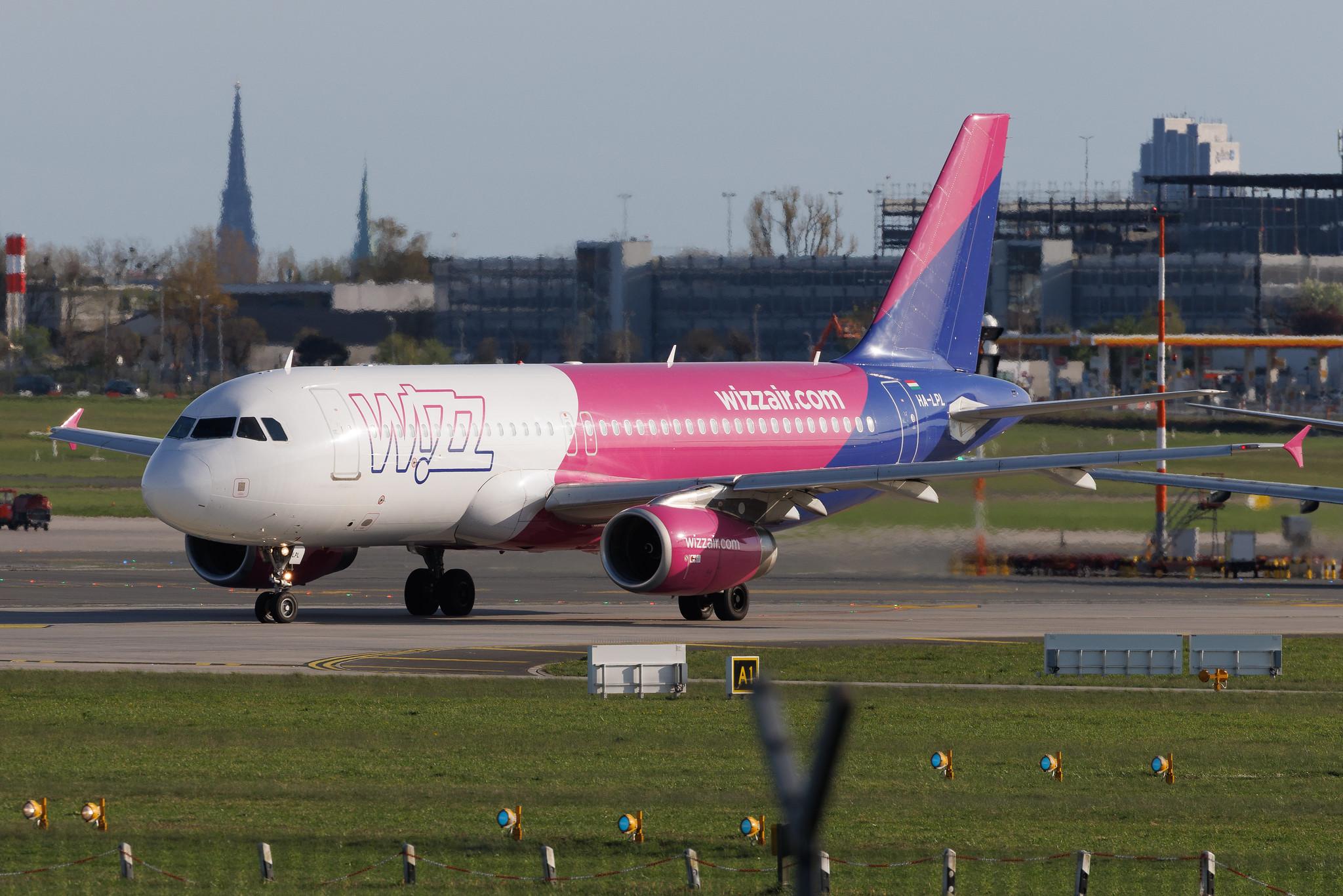 Hamburg Airport: Wizz Air (W6 / WZZ) | Airbus A320-232 A320 | HA-LPL | MSN 03166