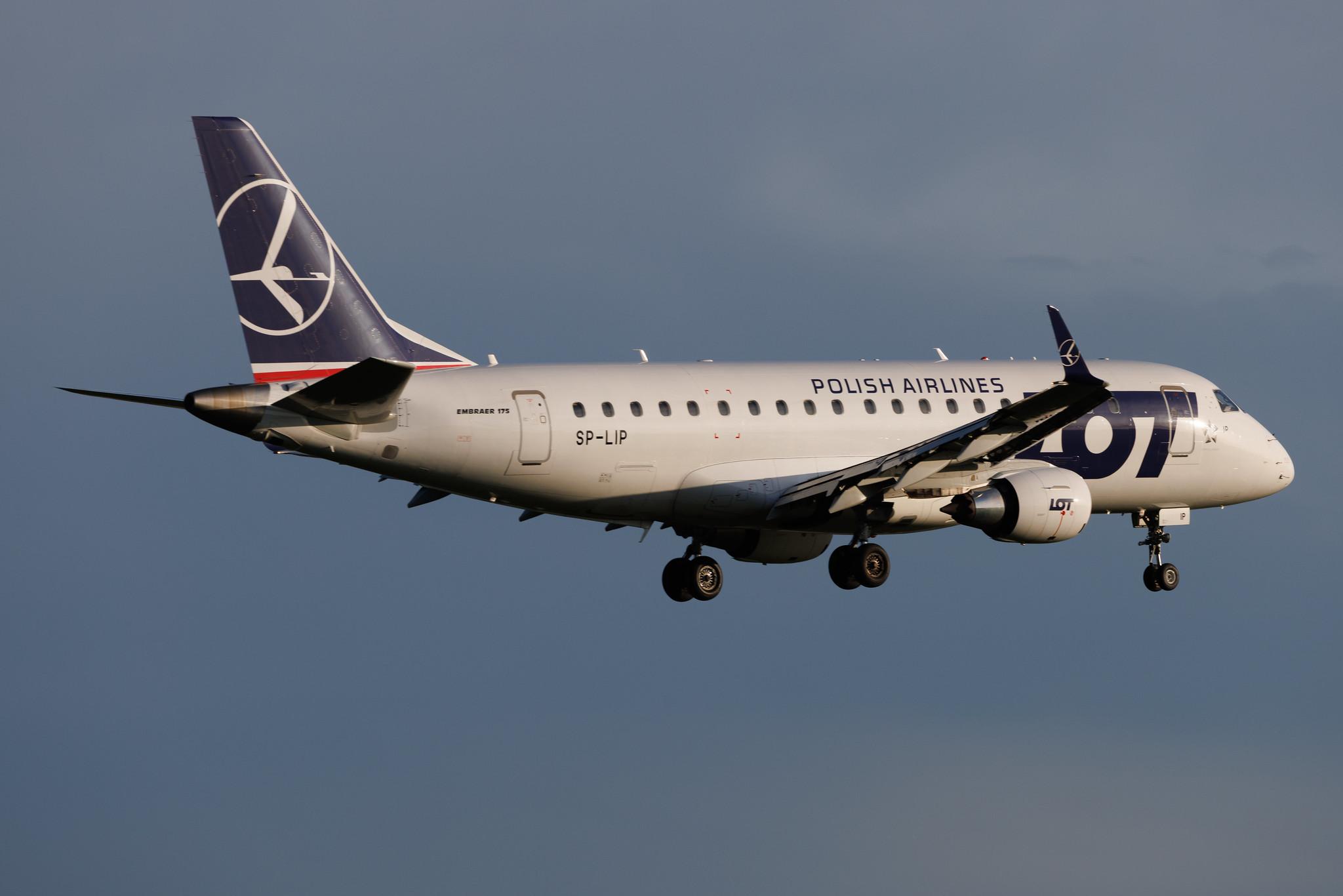 Hamburg Airport: LOT (LO / LOT) | Embraer E175STD E75S | SP-LIP | MSN 17000334