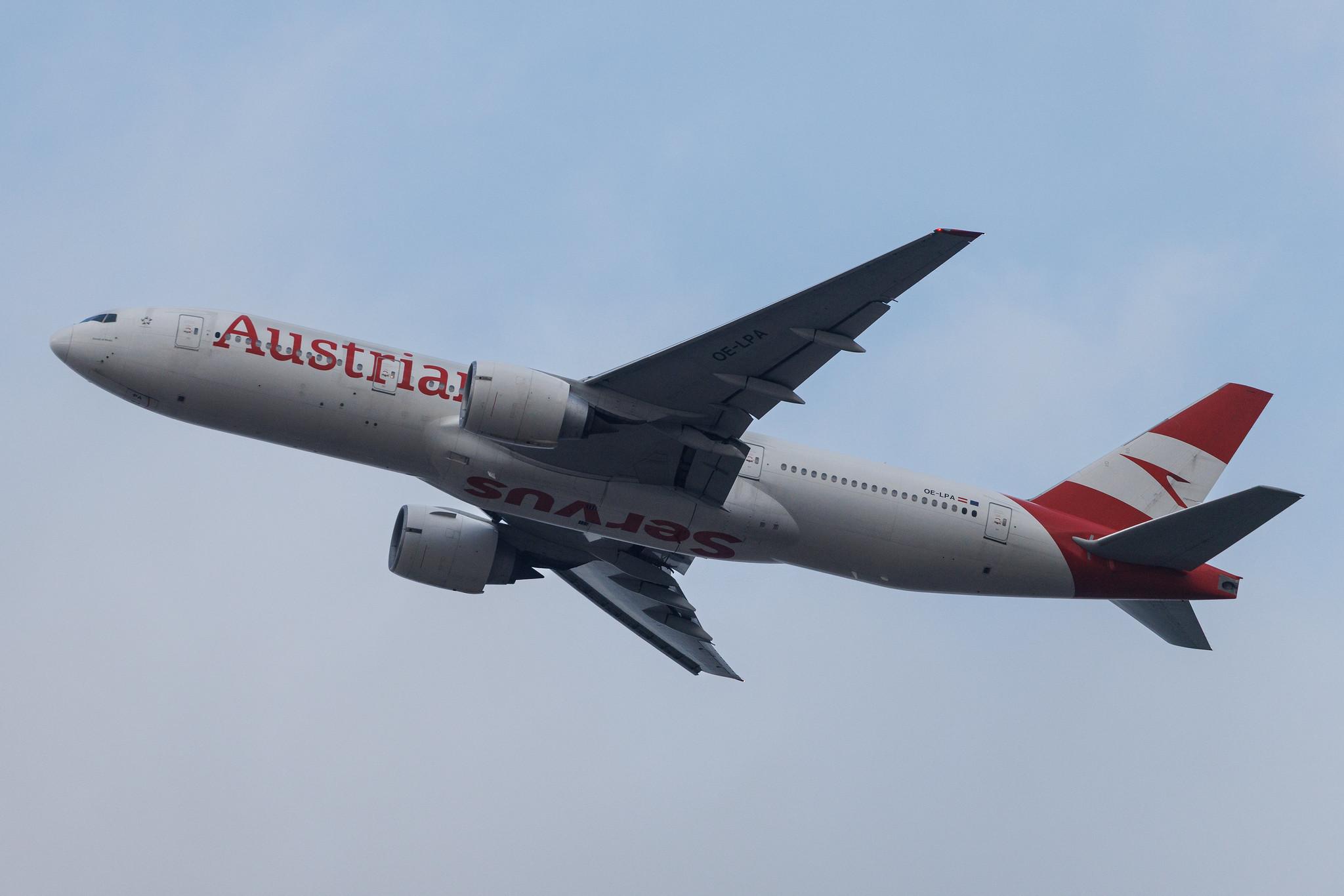 Vienna International Airport: Austrian Airlines (OS / AUA) | Boeing 777-2Z9(ER) B772 | OE-LPA | MSN 28698