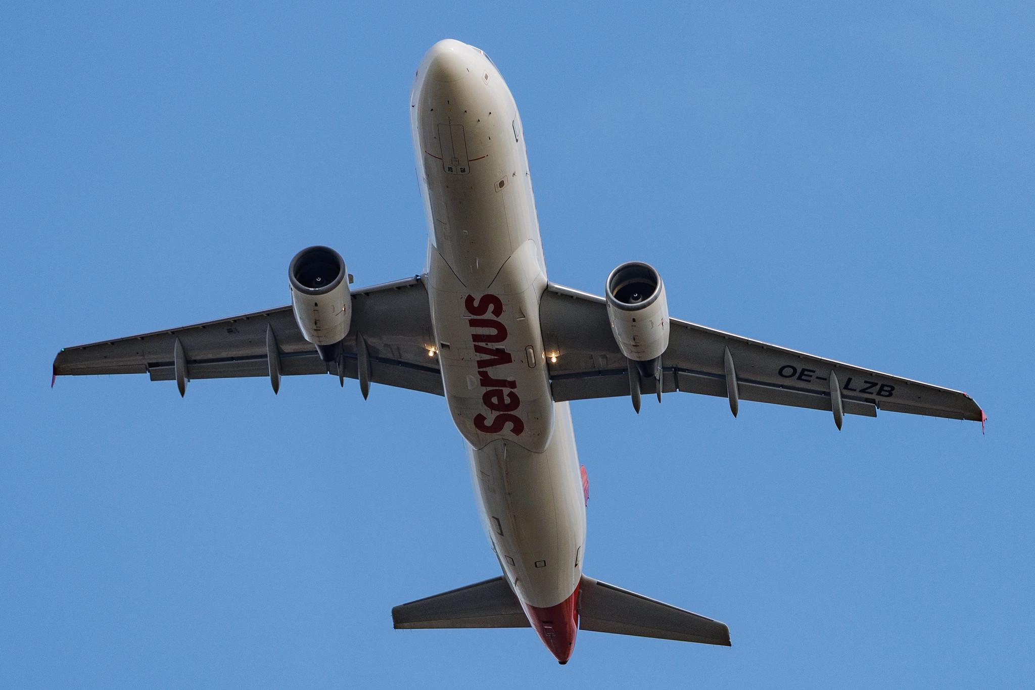Vienna International Airport: Austrian Airlines (OS / AUA) | Airbus A320-214 A320 | OE-LZB | MSN 03268