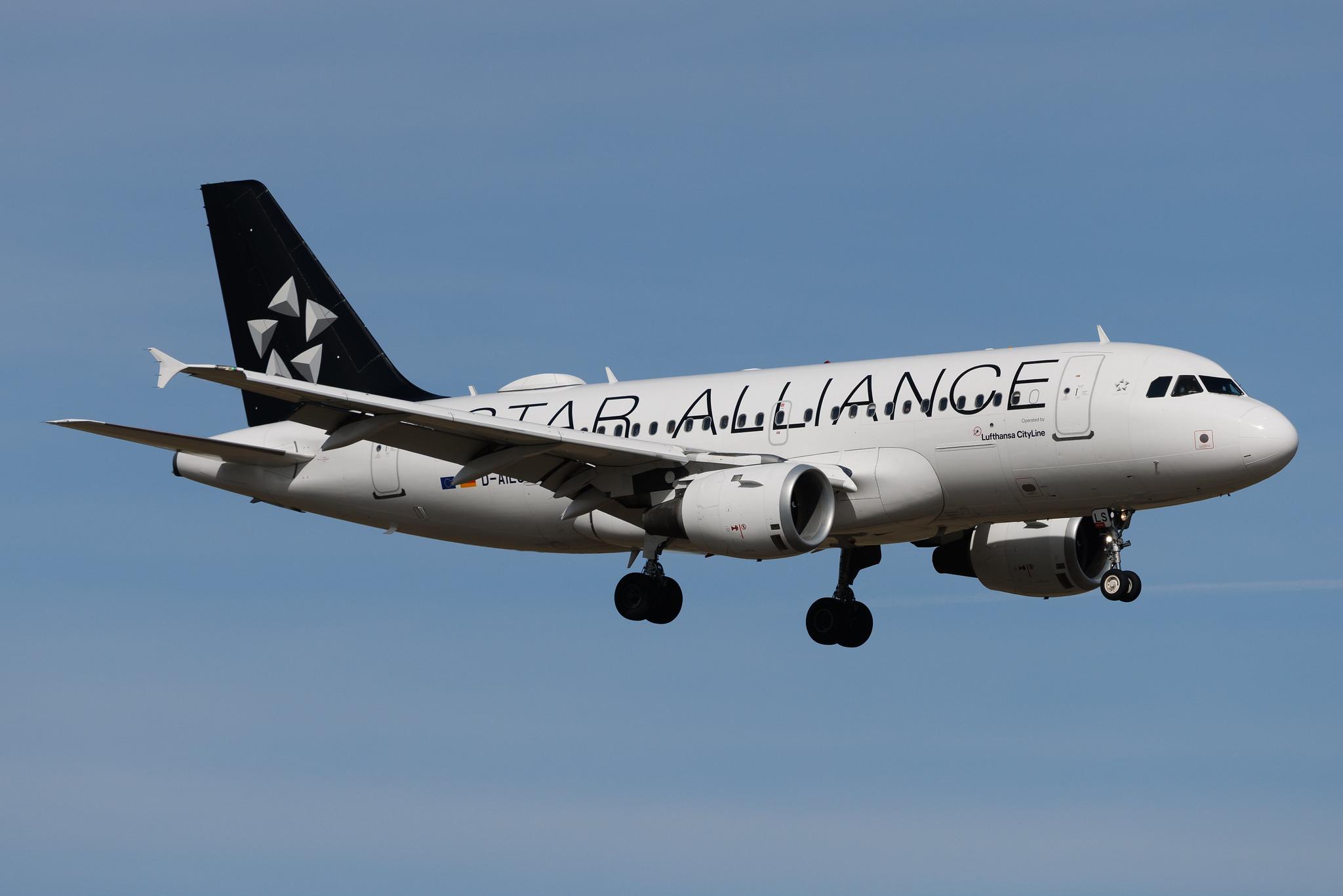 Vienna International Airport: Lufthansa (LH / DLH) | Livery: Star Alliance Livery | Operator: Lufthansa CityLine | Airbus A319-114 A319 | D-AILS | MSN 0729