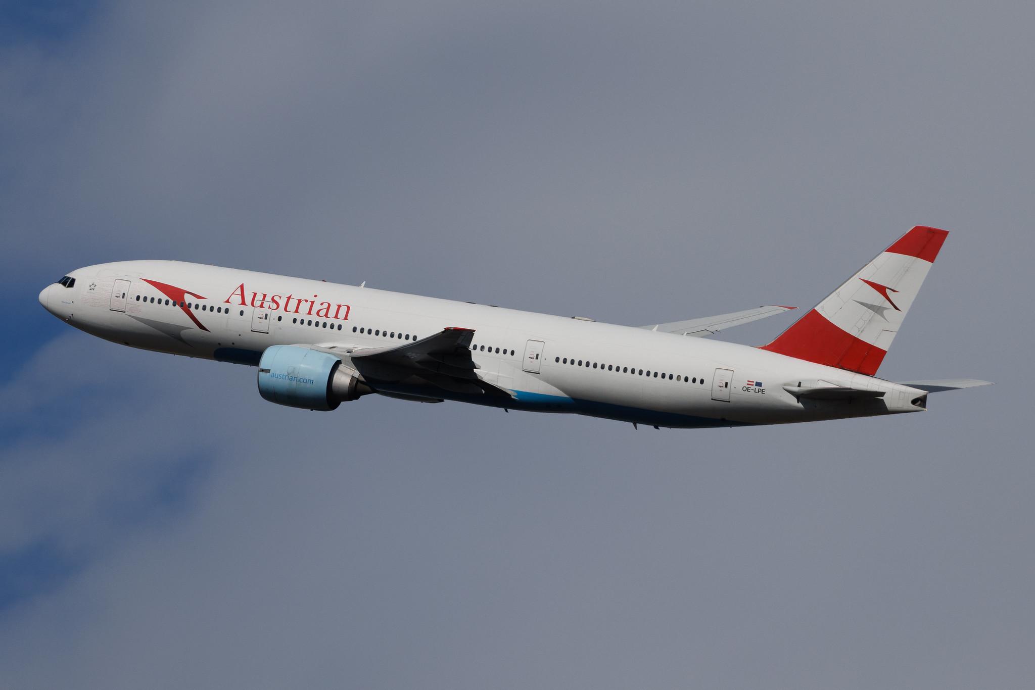 Vienna International Airport: Austrian Airlines (OS / AUA) | Boeing 777-2Q8(ER) B772 | OE-LPE | MSN 27607