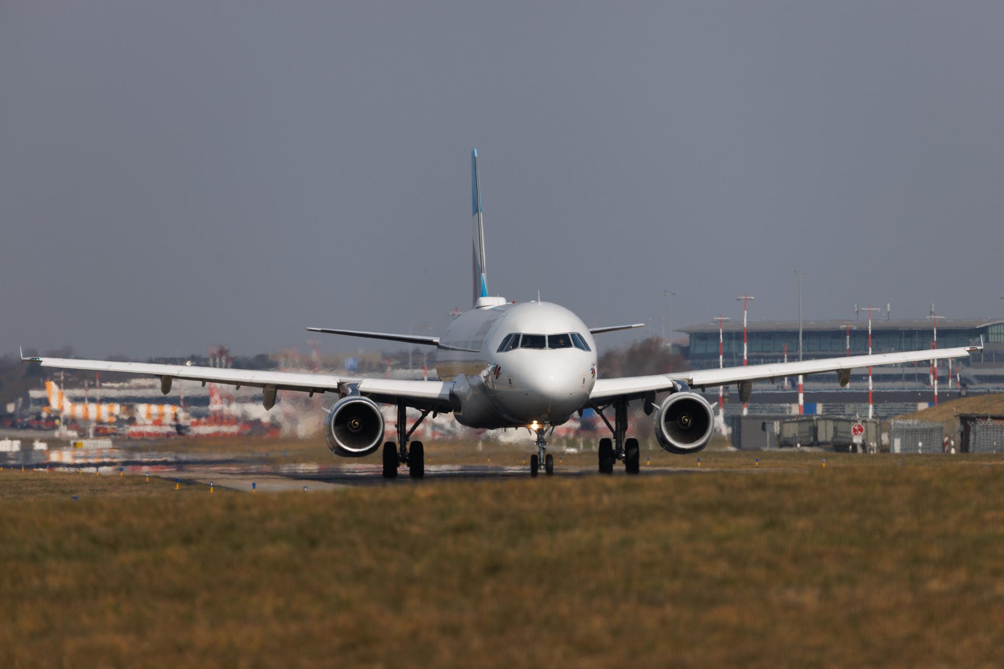 Hamburg Airport: Lufthansa (LH / DLH) | Airbus A321-231 A321 | D-AIDU | MSN 5186
