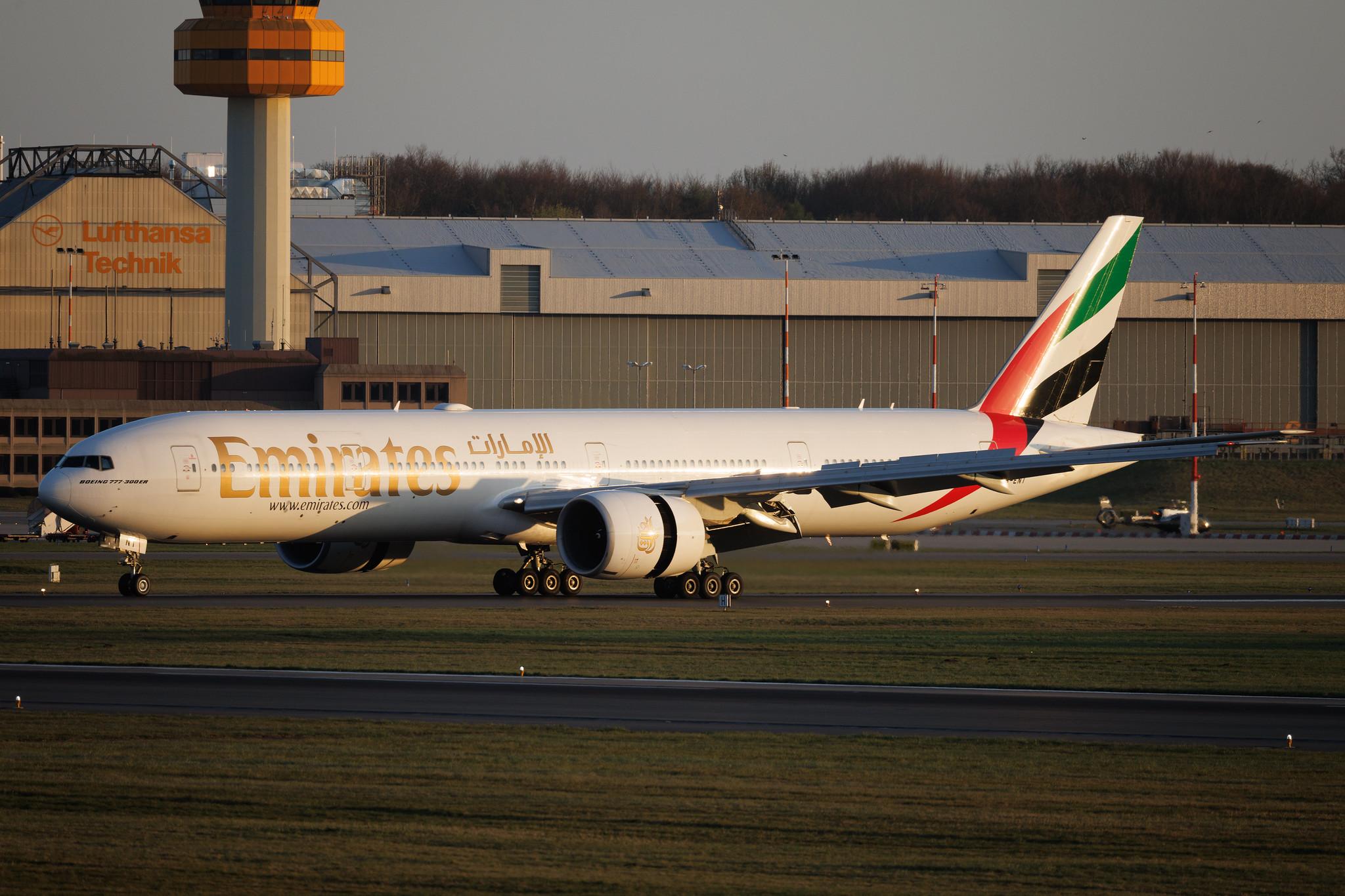 Hamburg Airport: Emirates (EK / UAE) | Boeing 777-31H(ER) B77W | A6-ENT | MSN 41366