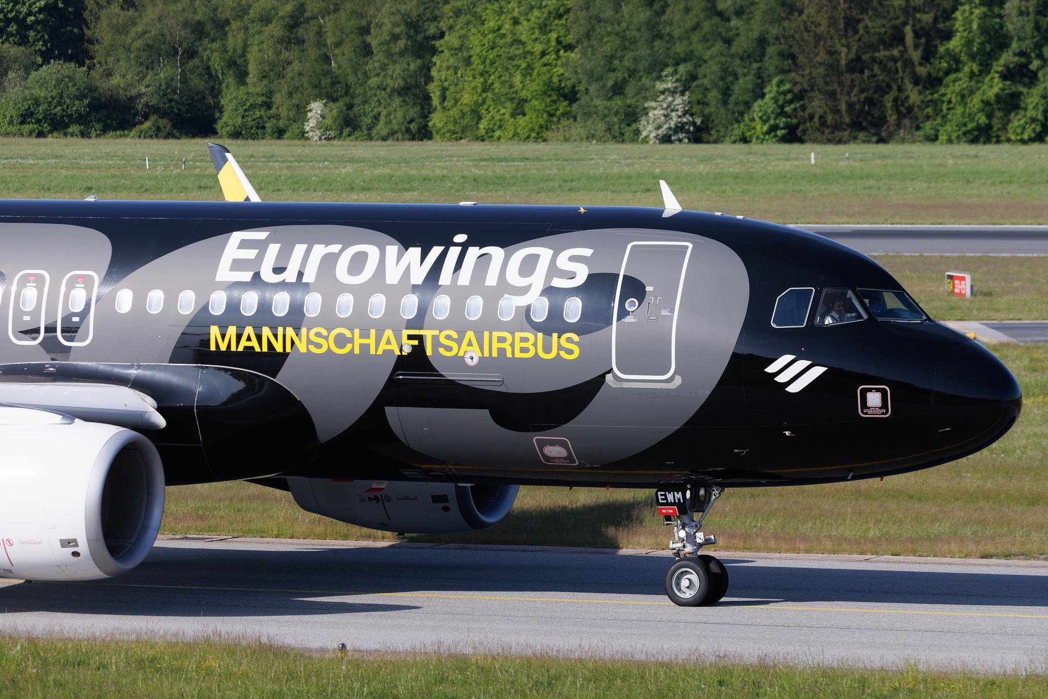 Hamburg Airport: Eurowings (EW / EWG) | Livery: BVB FanAirbus | Airbus A320-214 A320 | D-AEWM | MSN 7259