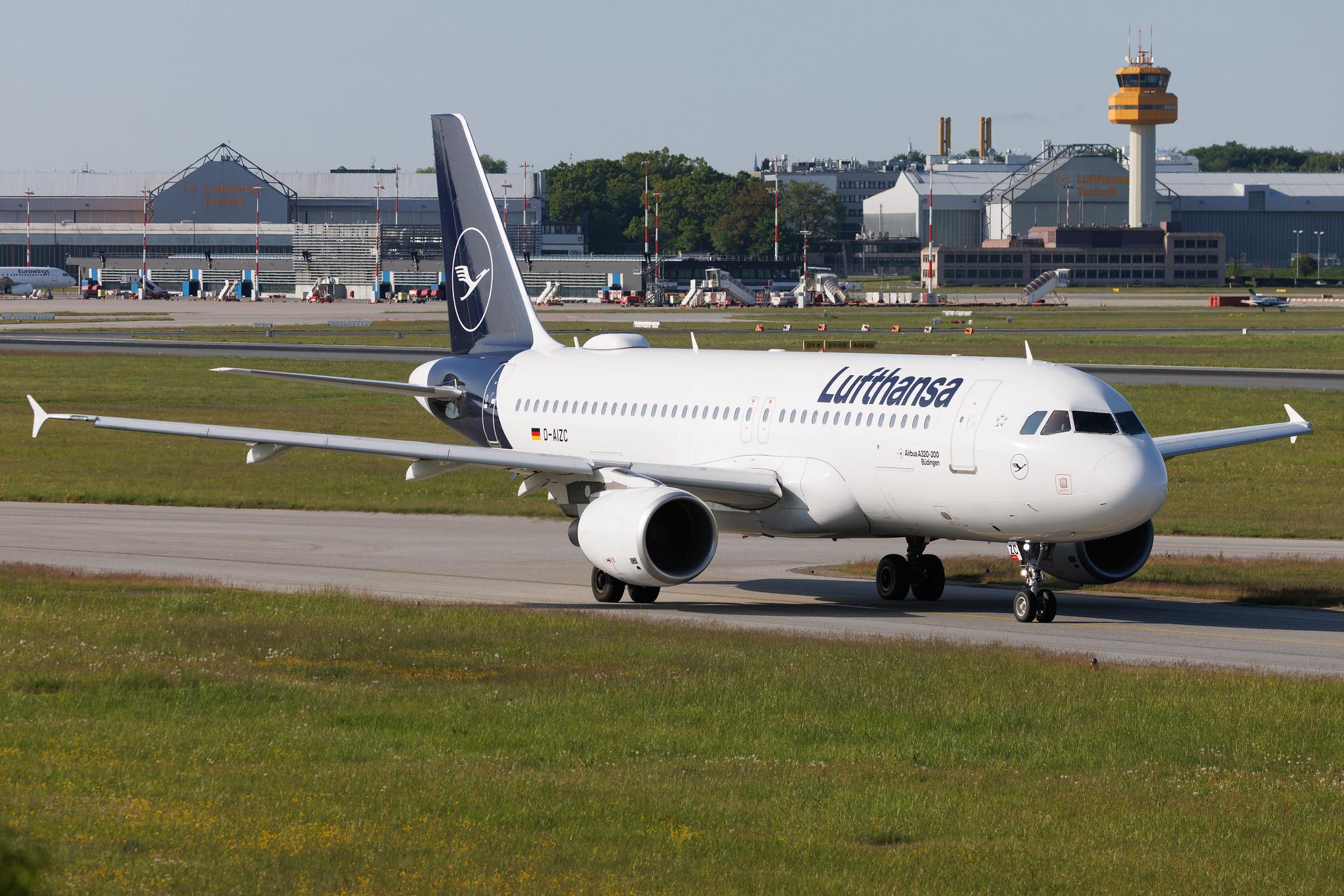 Hamburg Airport: Lufthansa (LH / DLH) | Airbus A320-214 A320 | D-AIZC | MSN 4153