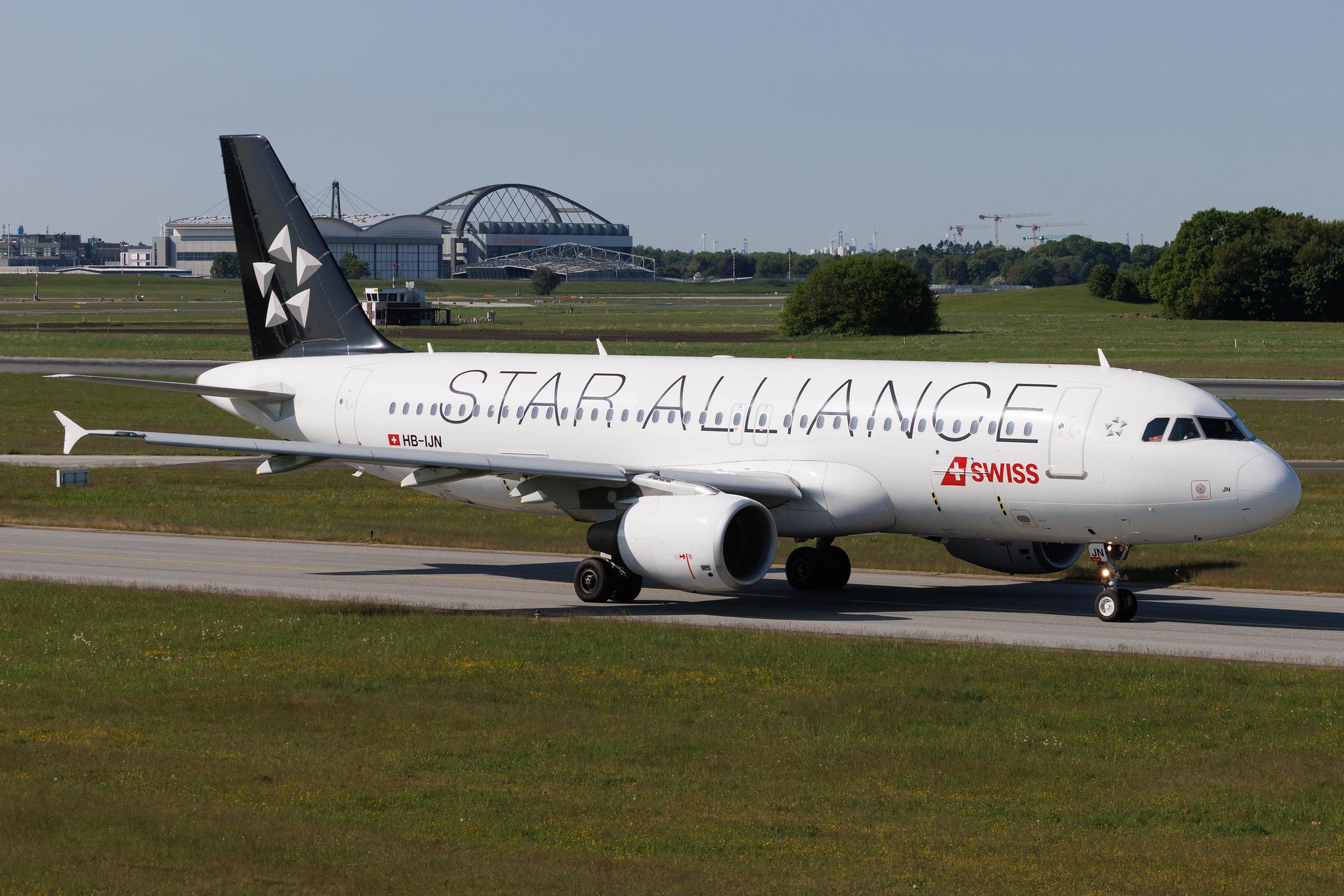 Hamburg Airport: Swiss (LX / SWR) | Livery: Star Alliance Livery | Airbus A320-214 A320 | HB-IJN | MSN 0643
