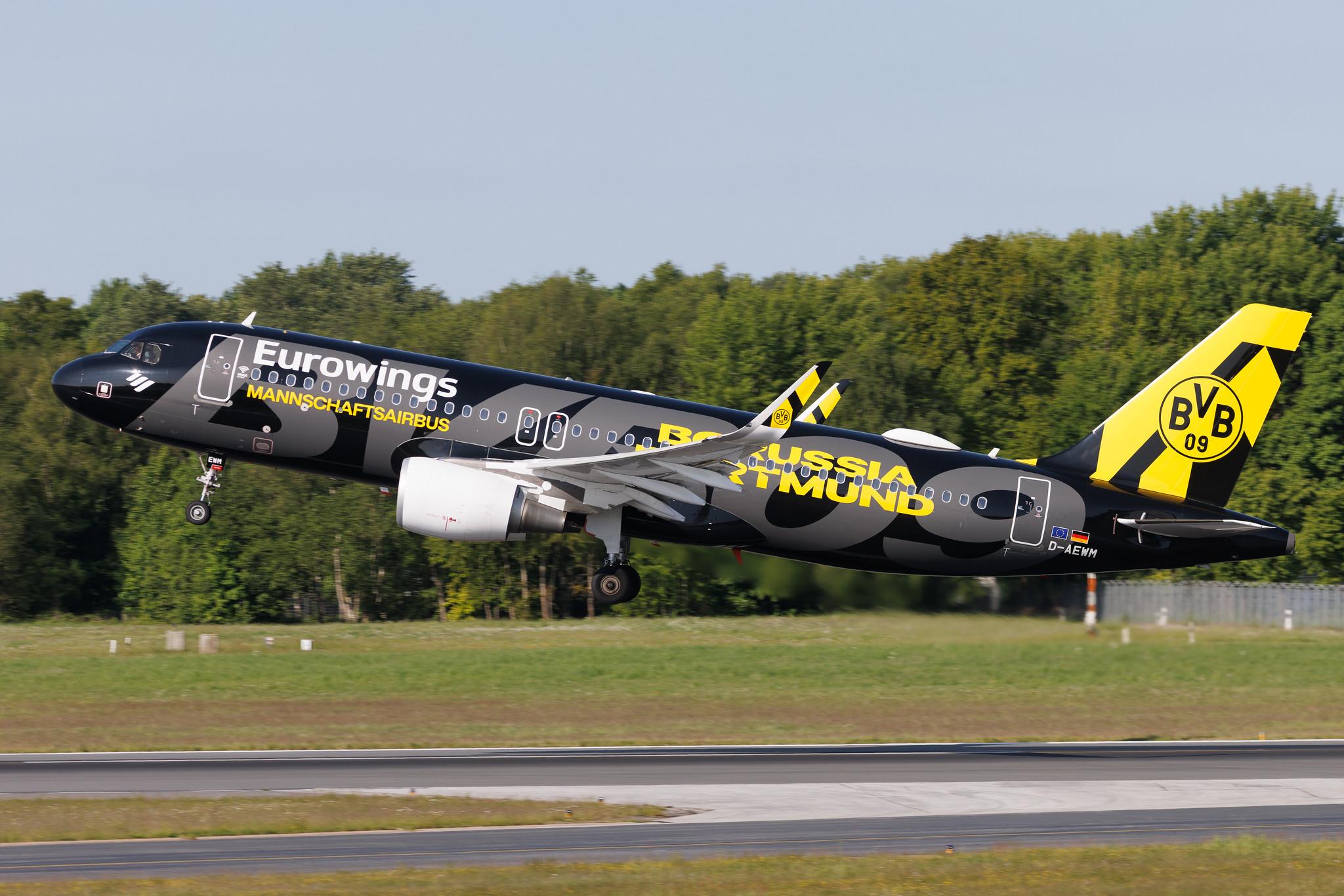 Hamburg Airport: Eurowings (EW / EWG) | Livery: BVB FanAirbus | Airbus A320-214 A320 | D-AEWM | MSN 7259