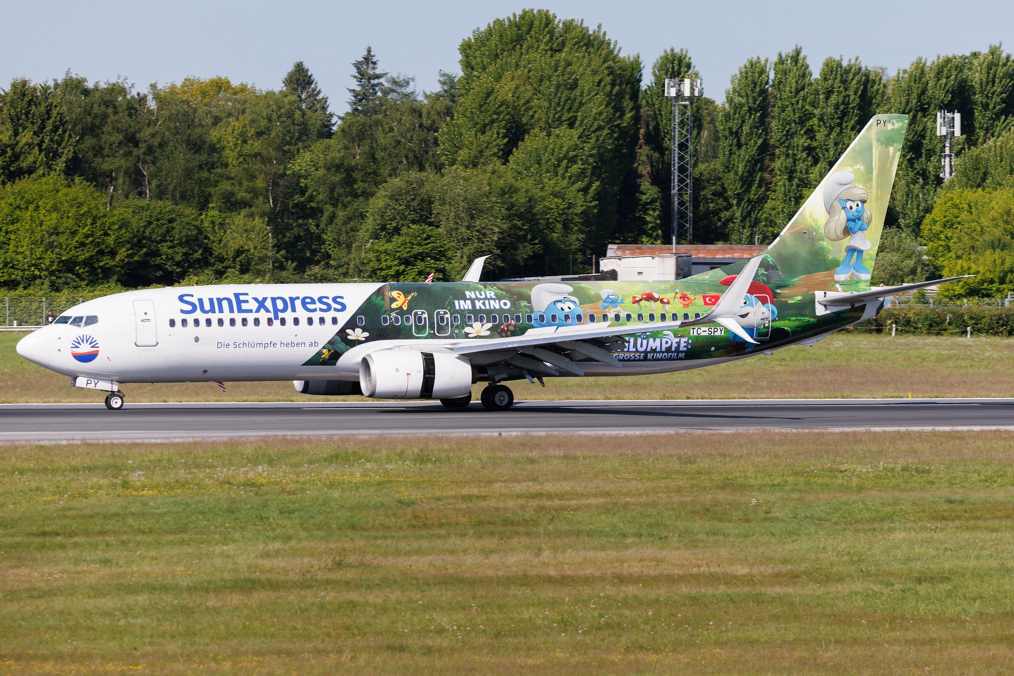 Hamburg Airport: SunExpress (XQ / SXS) | Livery: The Smurfs Livery | Boeing 737-8EH B738 | TC-SPY | MSN 35842