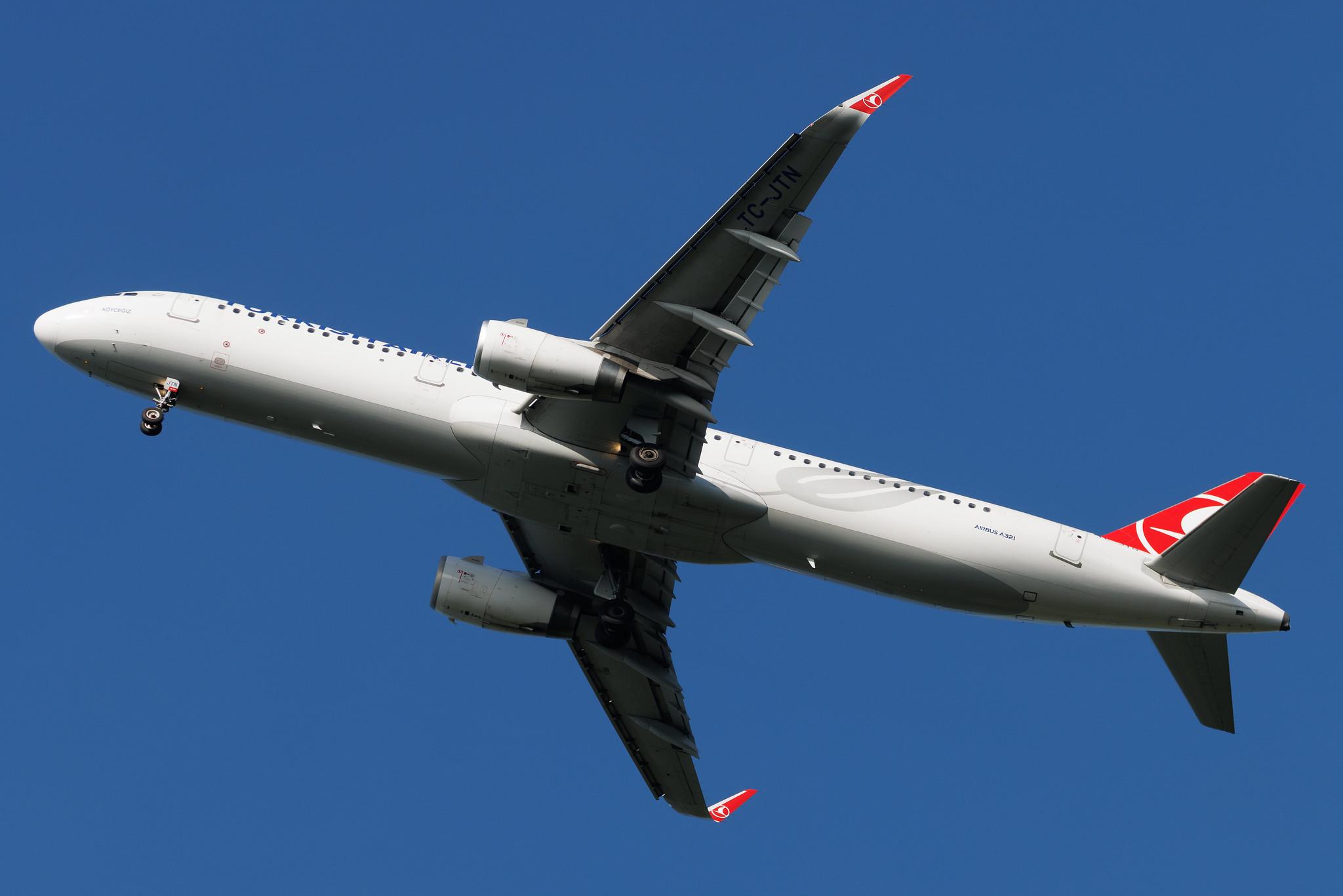 Hamburg Airport: Turkish Airlines (TK / THY) | Airbus A321-231 A321 | TC-JTN | MSN 07274