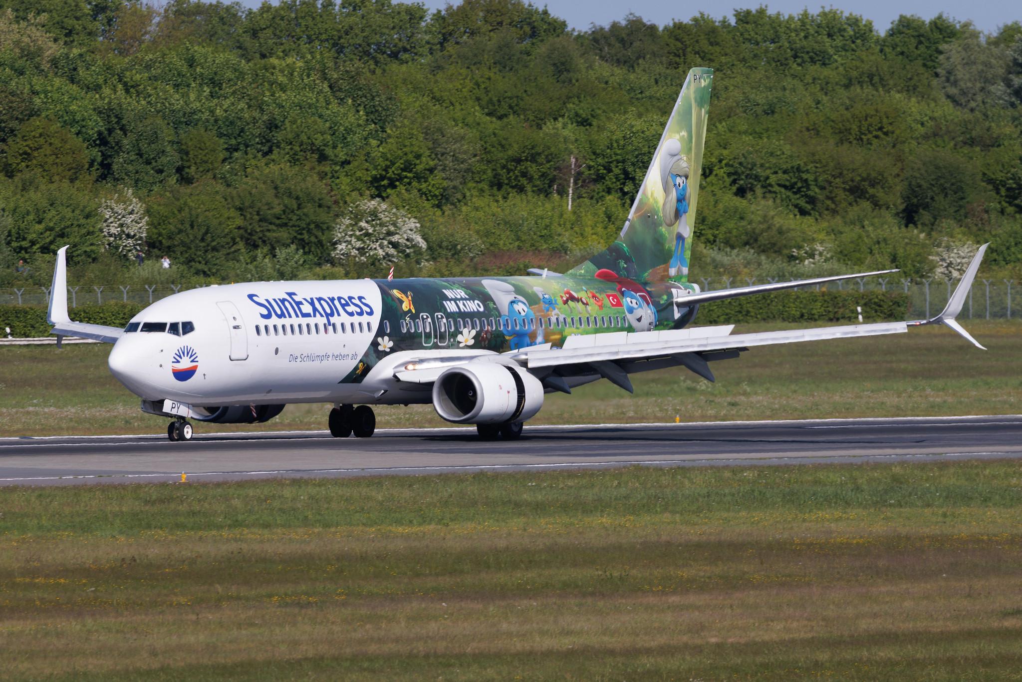 Hamburg Airport: SunExpress (XQ / SXS) | Livery: The Smurfs Livery | Boeing 737-8EH B738 | TC-SPY | MSN 35842