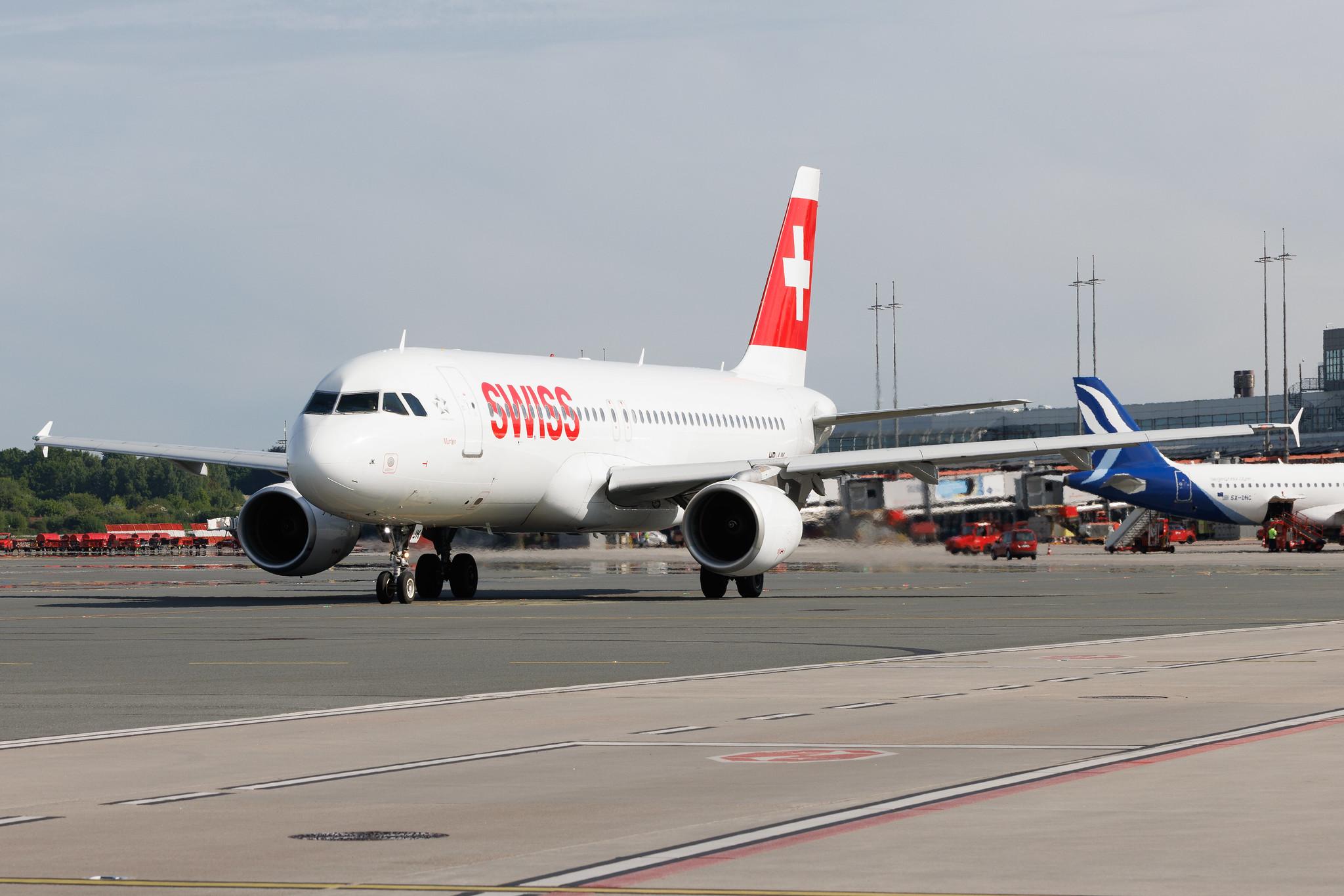 Hamburg Airport: Swiss (LX / SWR) | Airbus A320-214 A320 | HB-IJK | MSN 0596