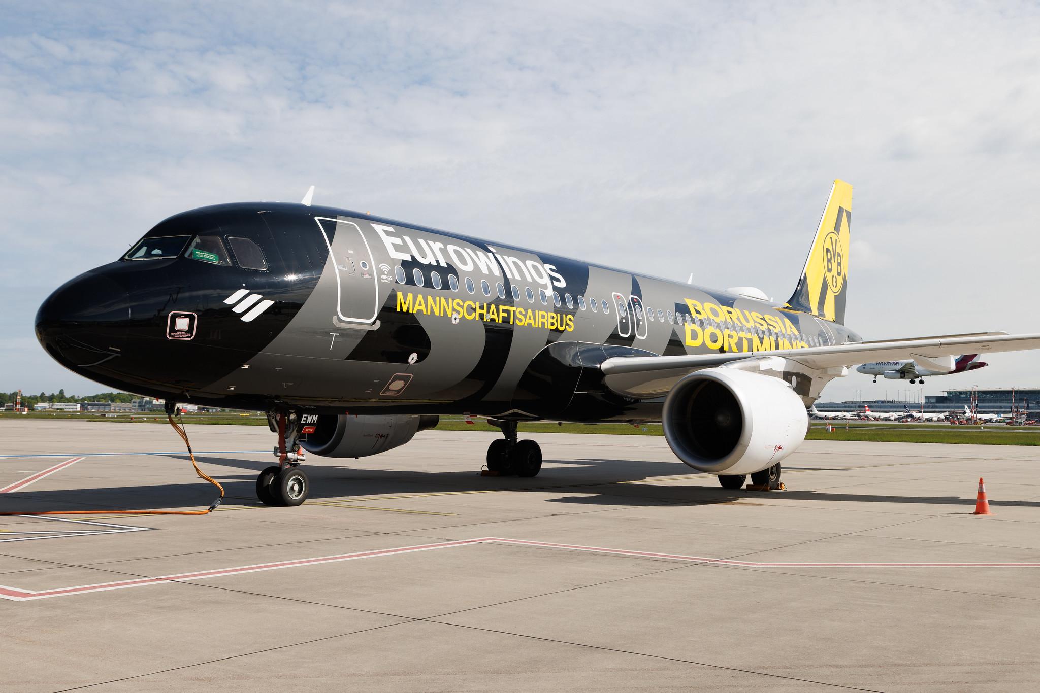 Hamburg Airport: Eurowings (EW / EWG) | Livery: BVB FanAirbus | Airbus A320-214 A320 | D-AEWM | MSN 7259