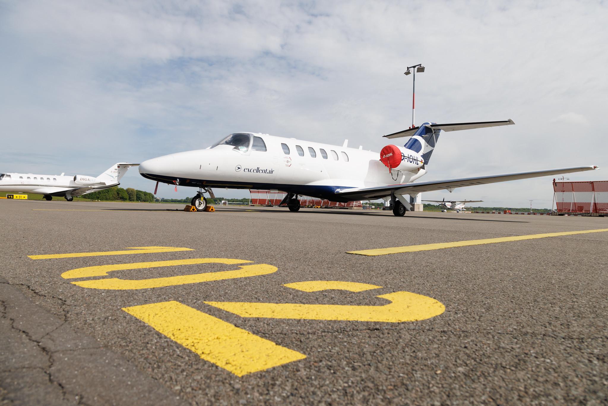 Hamburg Airport: Excellent Air (/ ECA) | Cessna 525A CitationJet CJ2 C25A | D-IOHL | MSN 525A-0233
