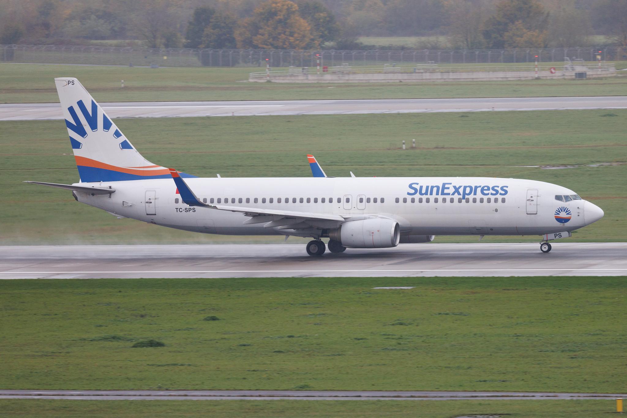 Düsseldorf Airport: SunExpress (XQ / SXS) | Boeing 737-82R B738 | TC-SPS | MSN 40722