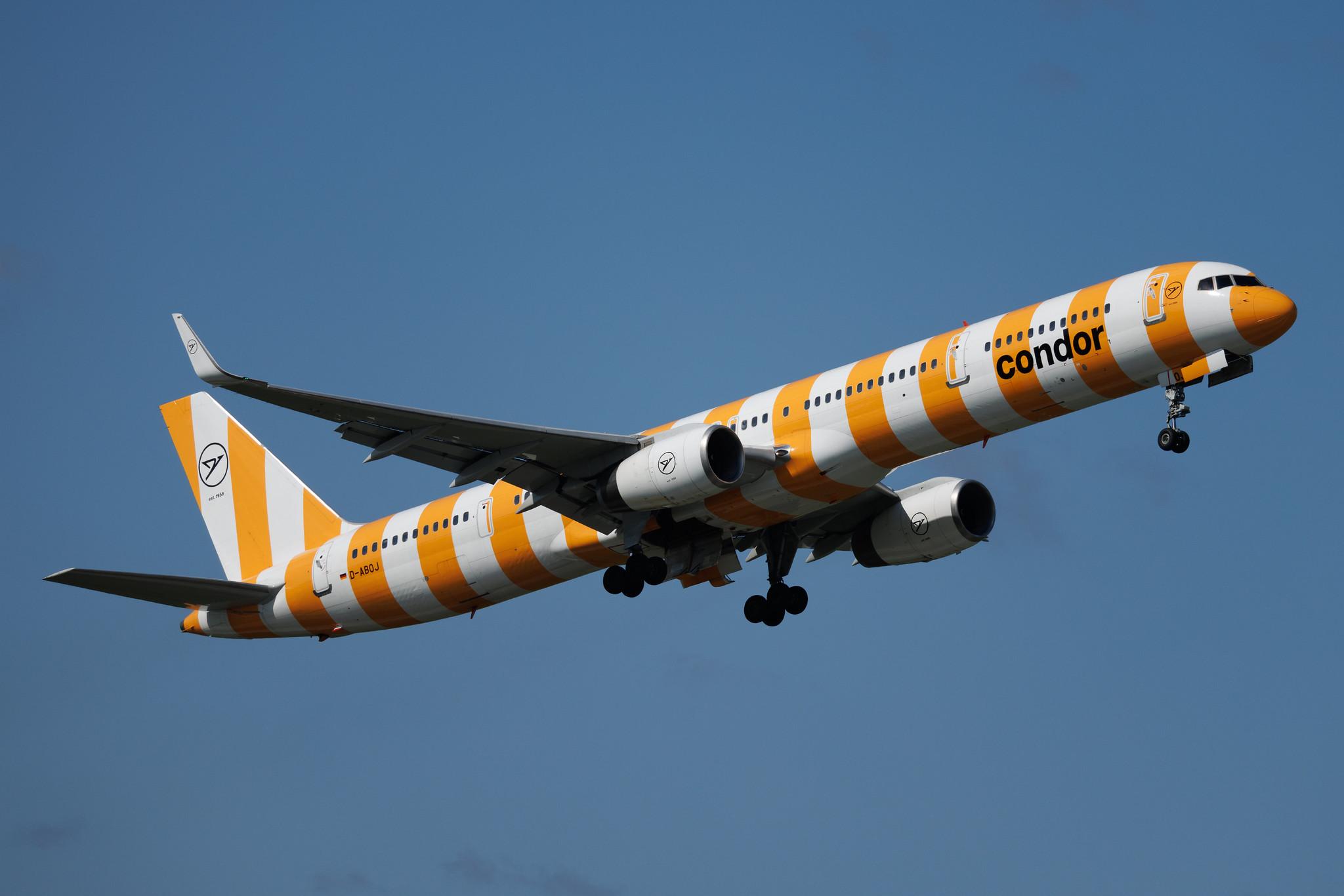 Düsseldorf Airport: Condor (DE / CFG) | Livery: Yellow Sunshine Livery | Boeing 757-330 B753 | D-ABOJ | MSN 29019