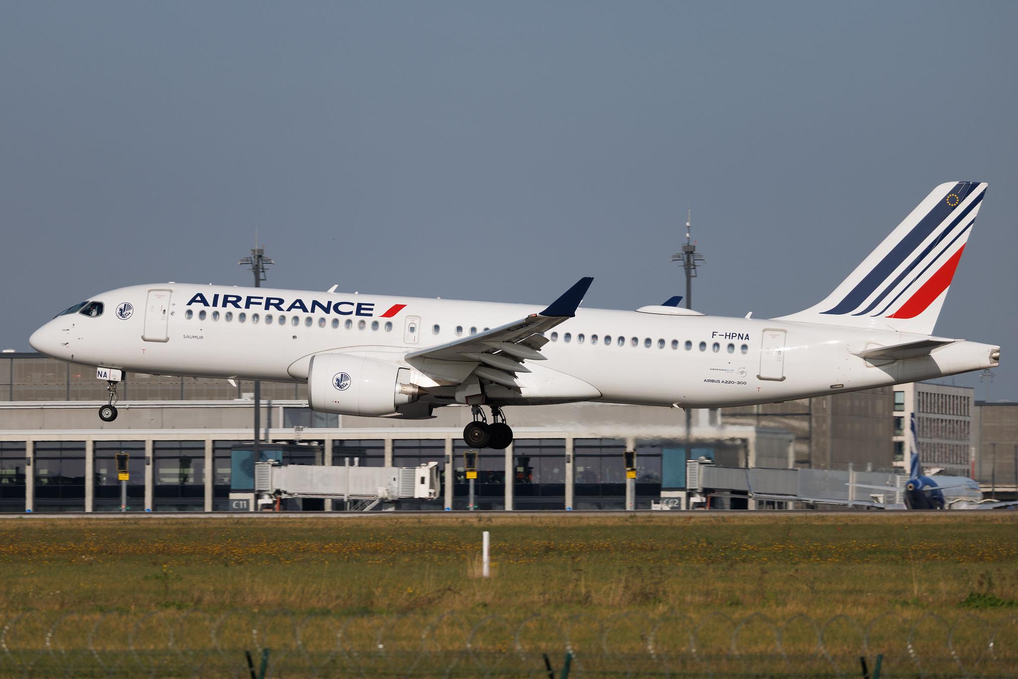 Flughafen Berlin Brandenburg: Air France (AF / AFR) | Airbus A220-300 BCS3 | F-HPNA | MSN 55227