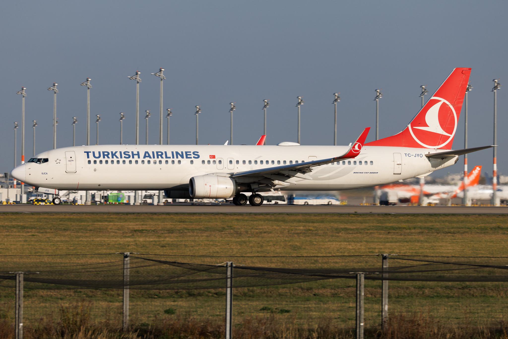 Flughafen Berlin Brandenburg: Turkish Airlines (TK / THY) | Boeing 737-9F2(ER) B739 | TC-JYO | MSN 42013
