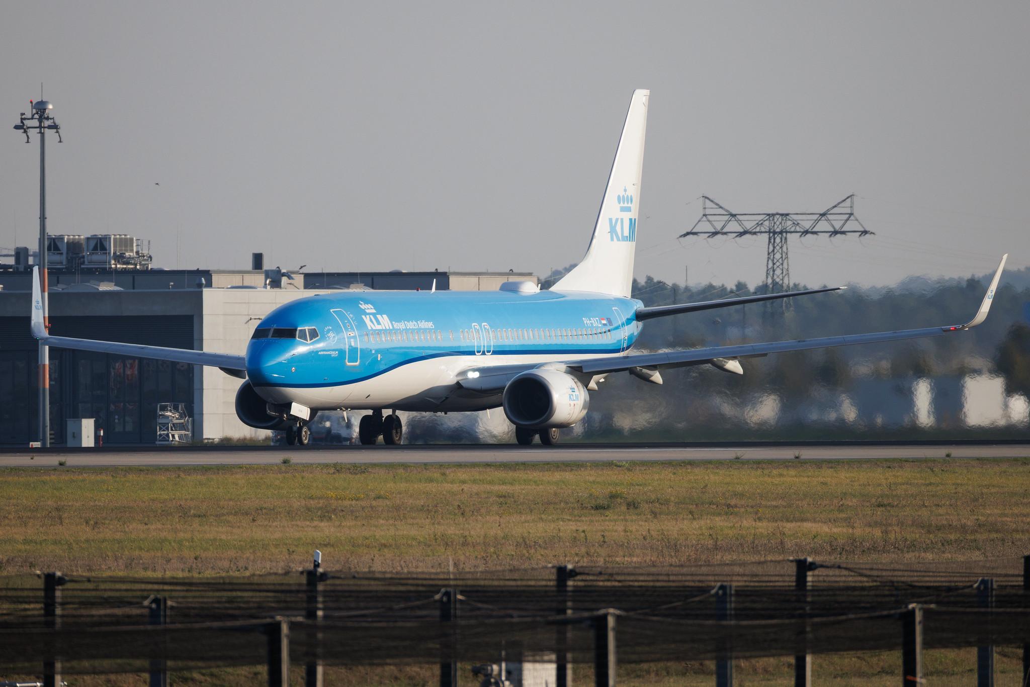 Flughafen Berlin Brandenburg: KLM (KL / KLM) | Boeing 737-8K2 B738 | PH-BXZ | MSN 30368