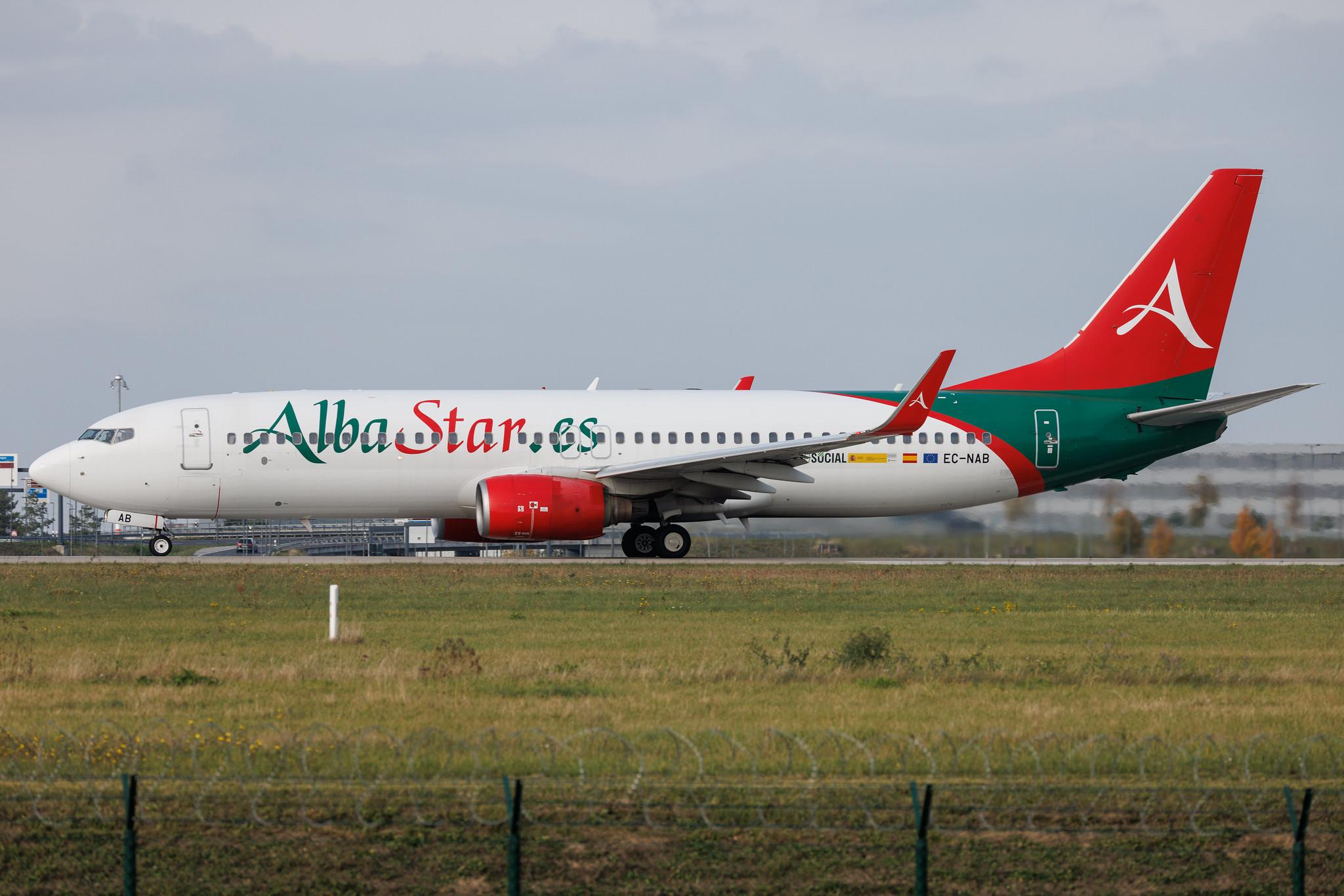 Flughafen Berlin Brandenburg: AlbaStar (AP / LAV) | Boeing 737-81Q B738 | EC-NAB | MSN 29051