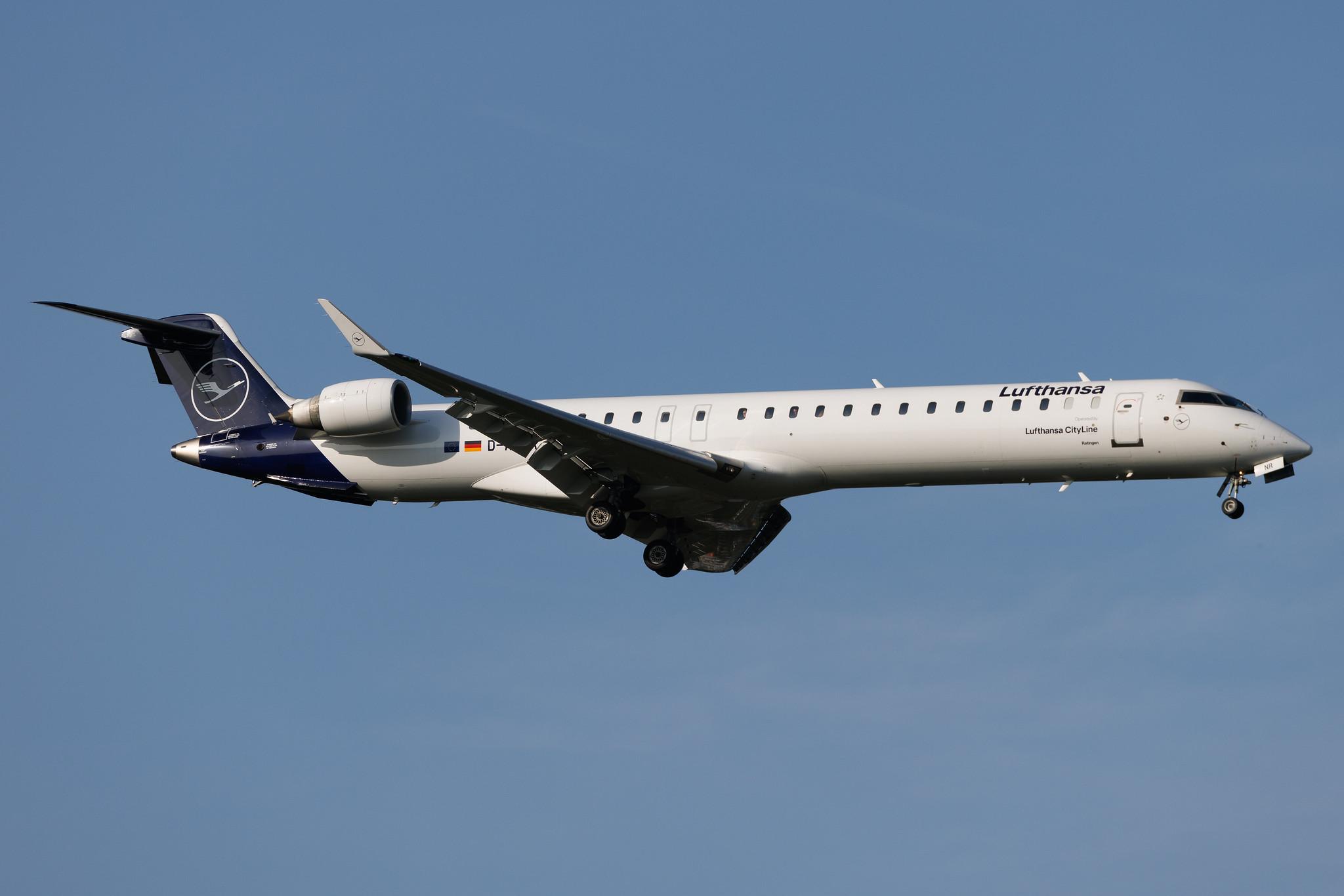 Hamburg Airport: Lufthansa (LH / DLH) | Operator: Lufthansa CityLine | Mitsubishi CRJ-900LR CRJ9 | D-ACNR | MSN 15263