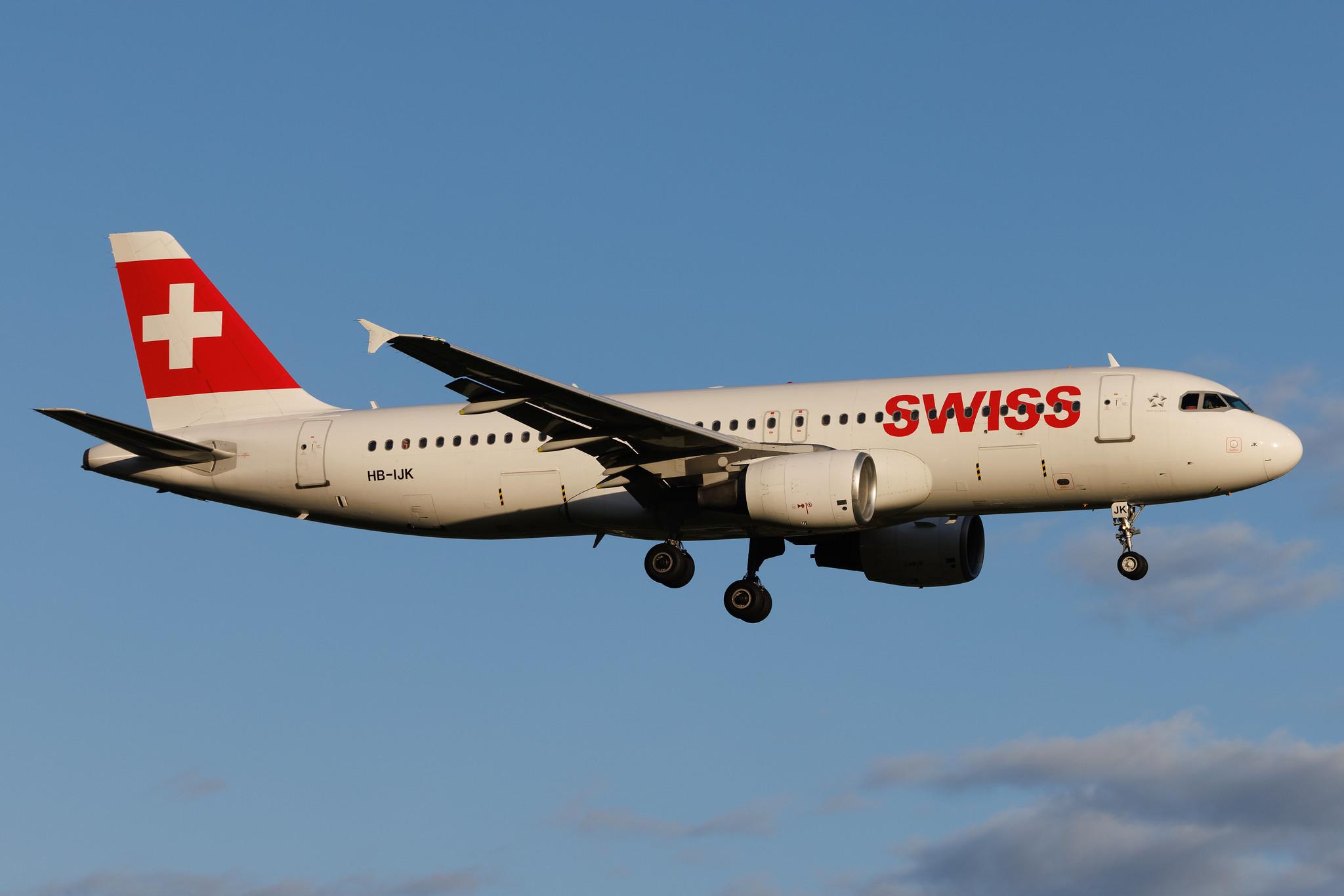 Hamburg Airport: Swiss (LX / SWR) | Airbus A320-214 A320 | HB-IJK | MSN 0596