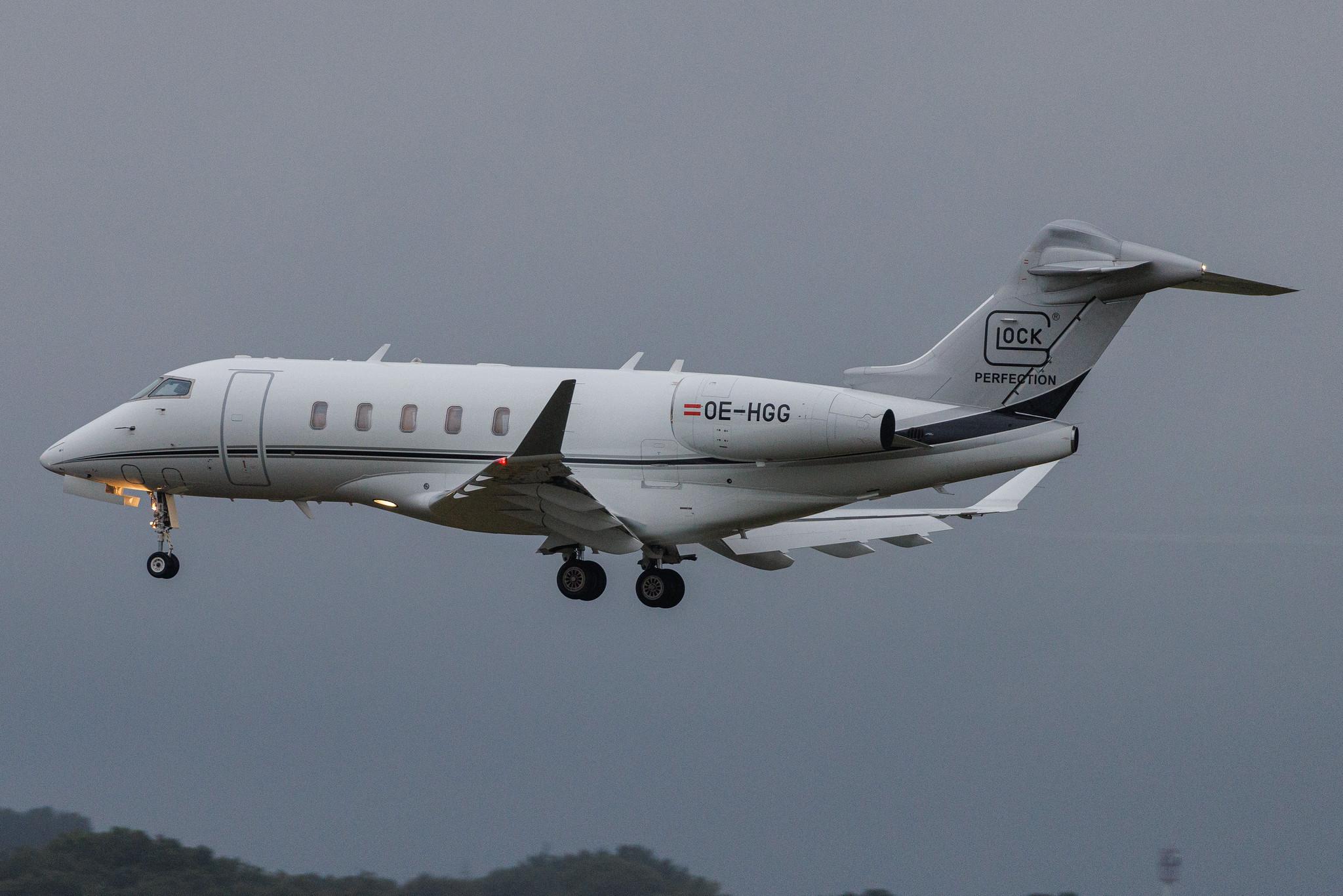 Hamburg Airport: Glock Aviation (GCK) | Bombardier Challenger 350 CL35 | OE-HGG | MSN 20618