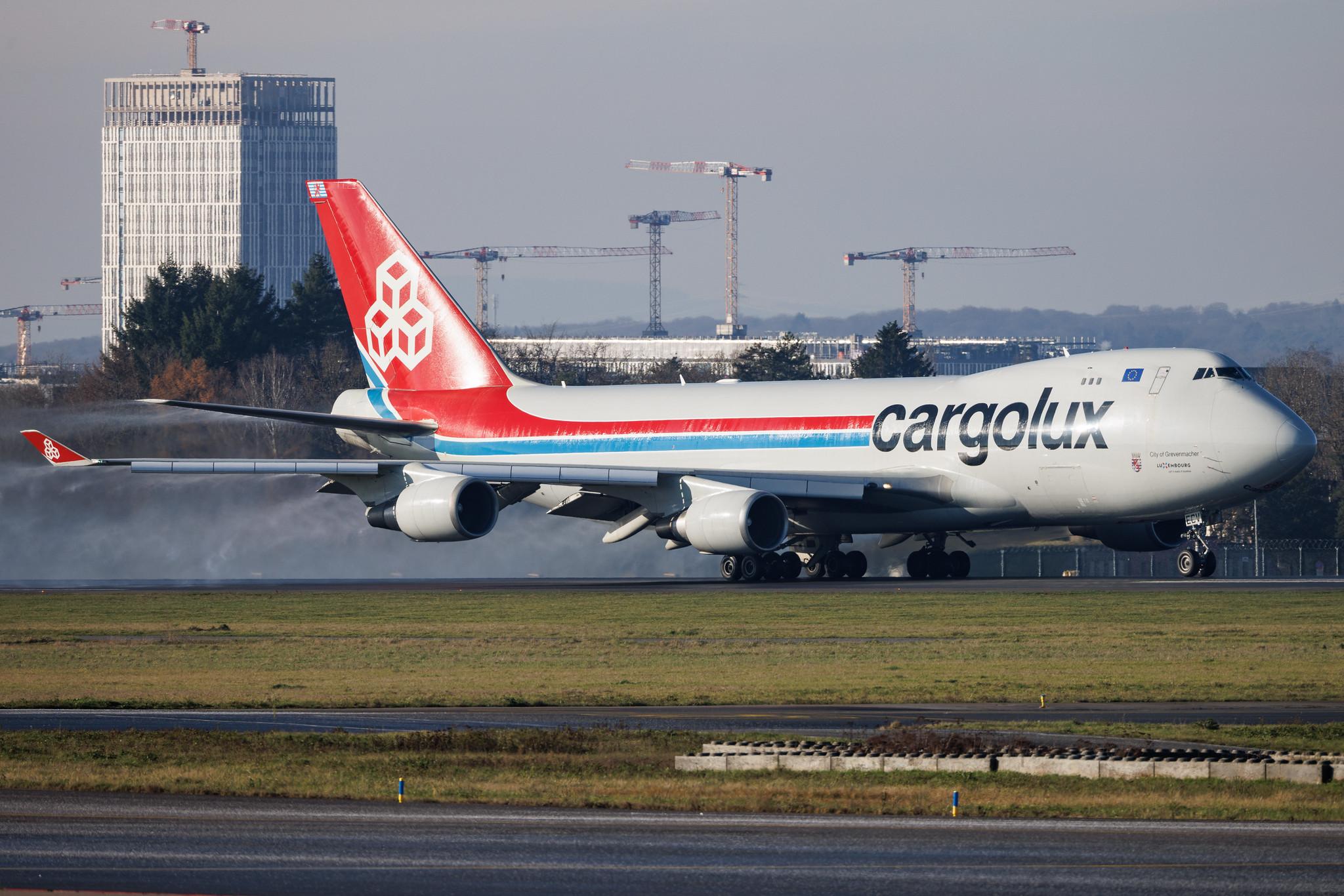 Luxembourg Findel Airport: Cargolux (CV / CLX) | Boeing 747-4HQF(ER) B744 | LX-ECV | MSN 37303