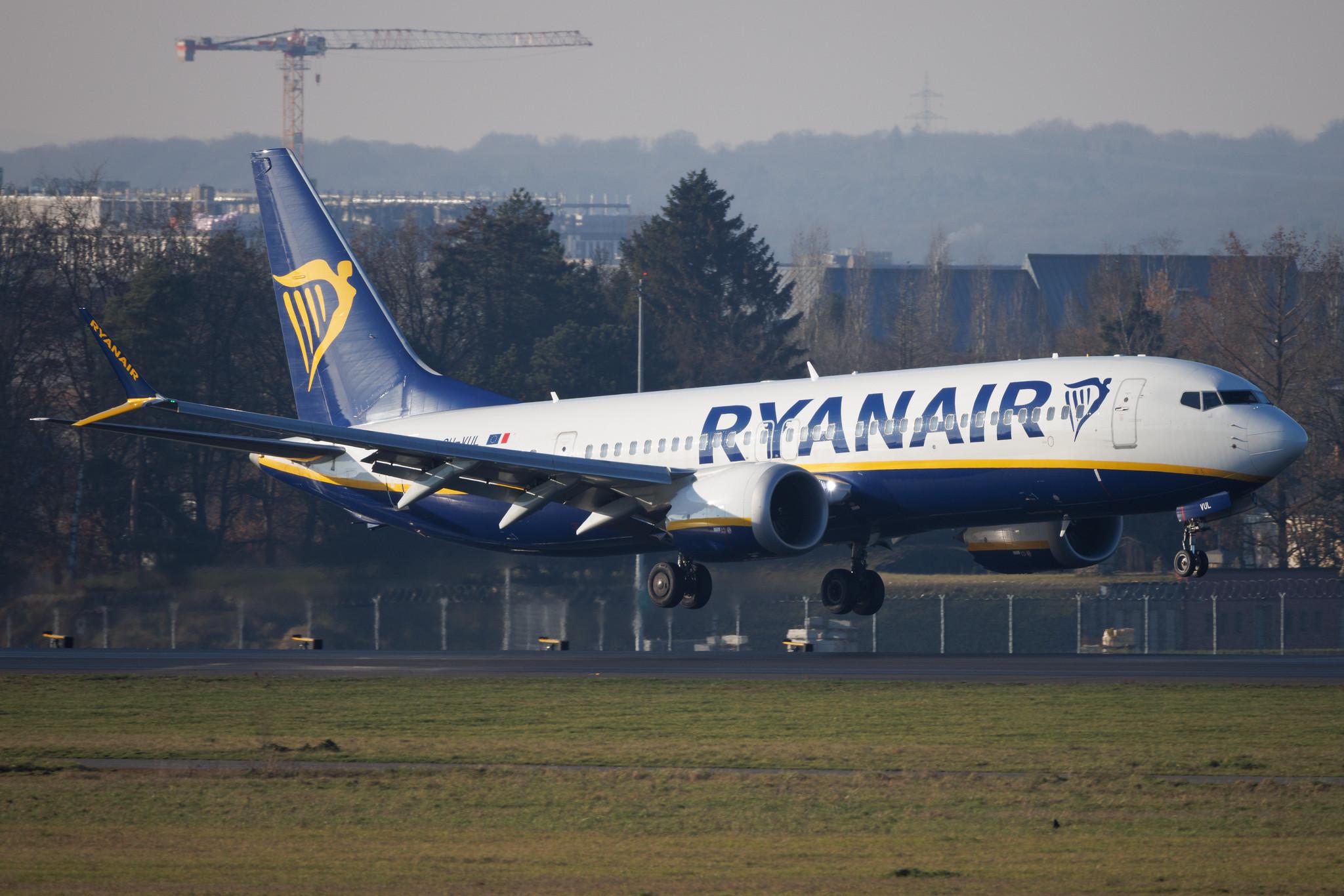 Luxembourg Findel Airport: Ryanair (FR / RYR) | Boeing 737 MAX 8-200 B38M | 9H-VUL | MSN 62332