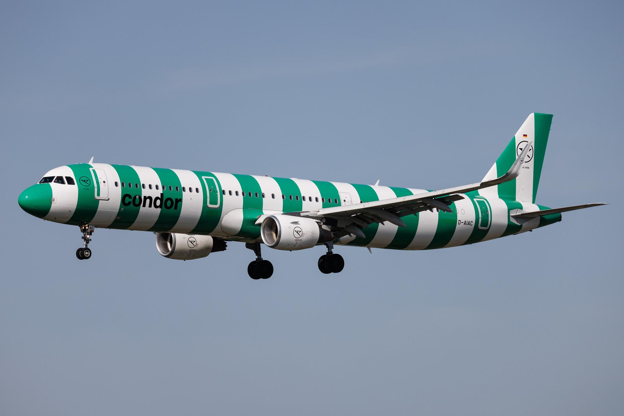 Hamburg Airport: Condor (DE / CFG) | Airbus A321-211 A321 | D-AIAC | MSN 5969