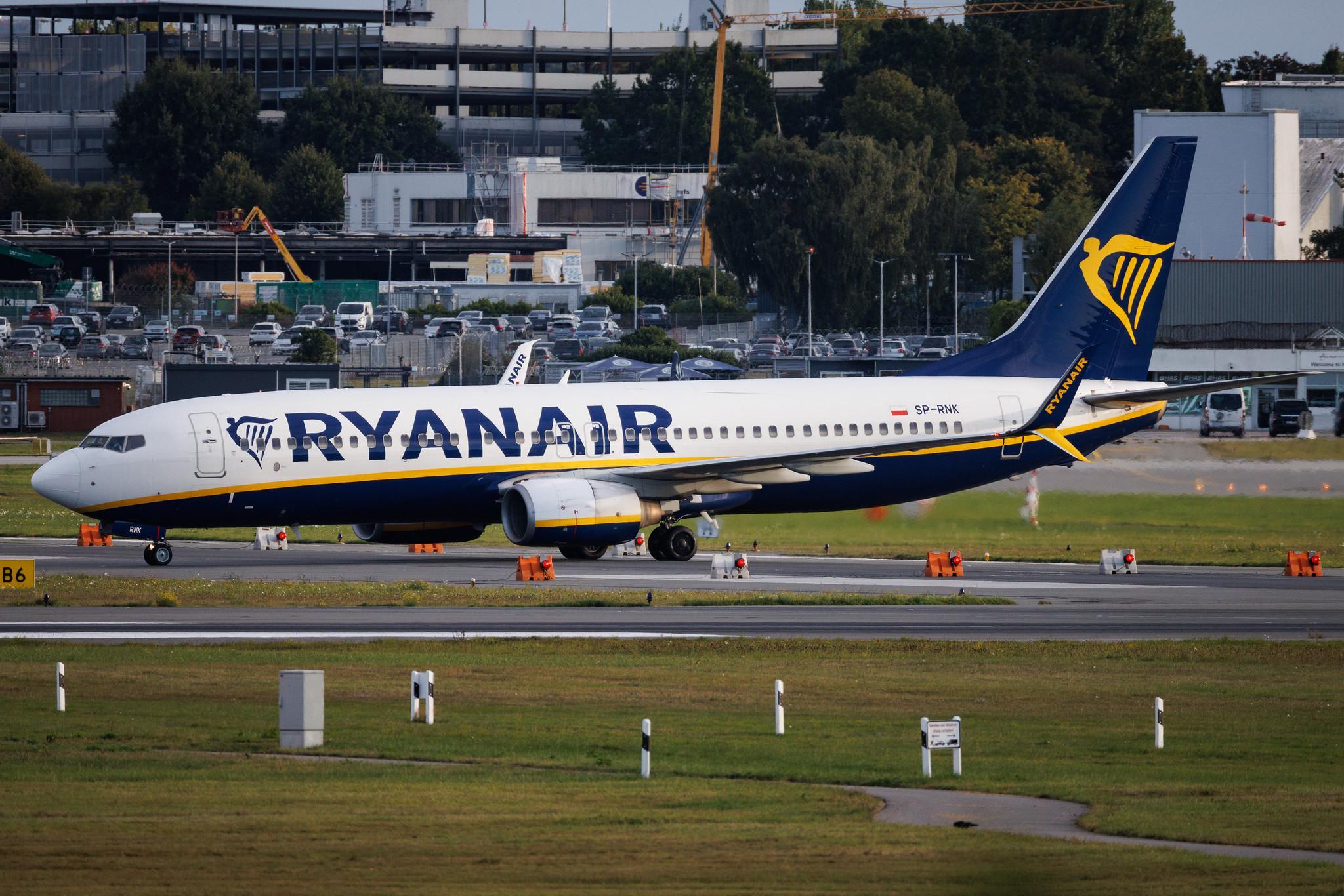 Hamburg Airport: Ryanair (FR / RYR) | Operator: Buzz | Boeing 737-8AS B738 | SP-RNK | MSN 33590