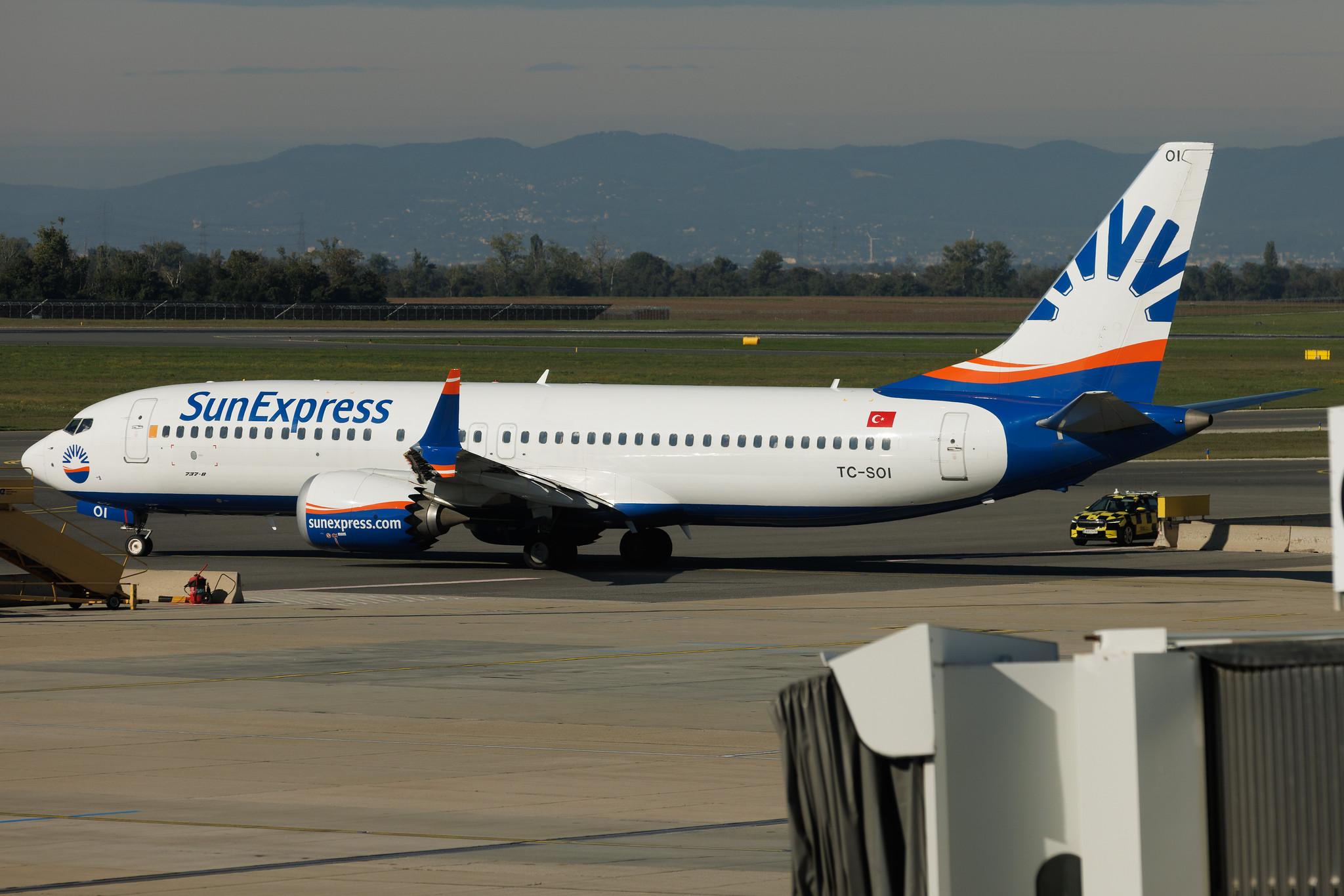 Vienna International Airport: SunExpress (XQ / SXS) | Boeing 737 MAX 8 B38M | TC-SOI | MSN 61200